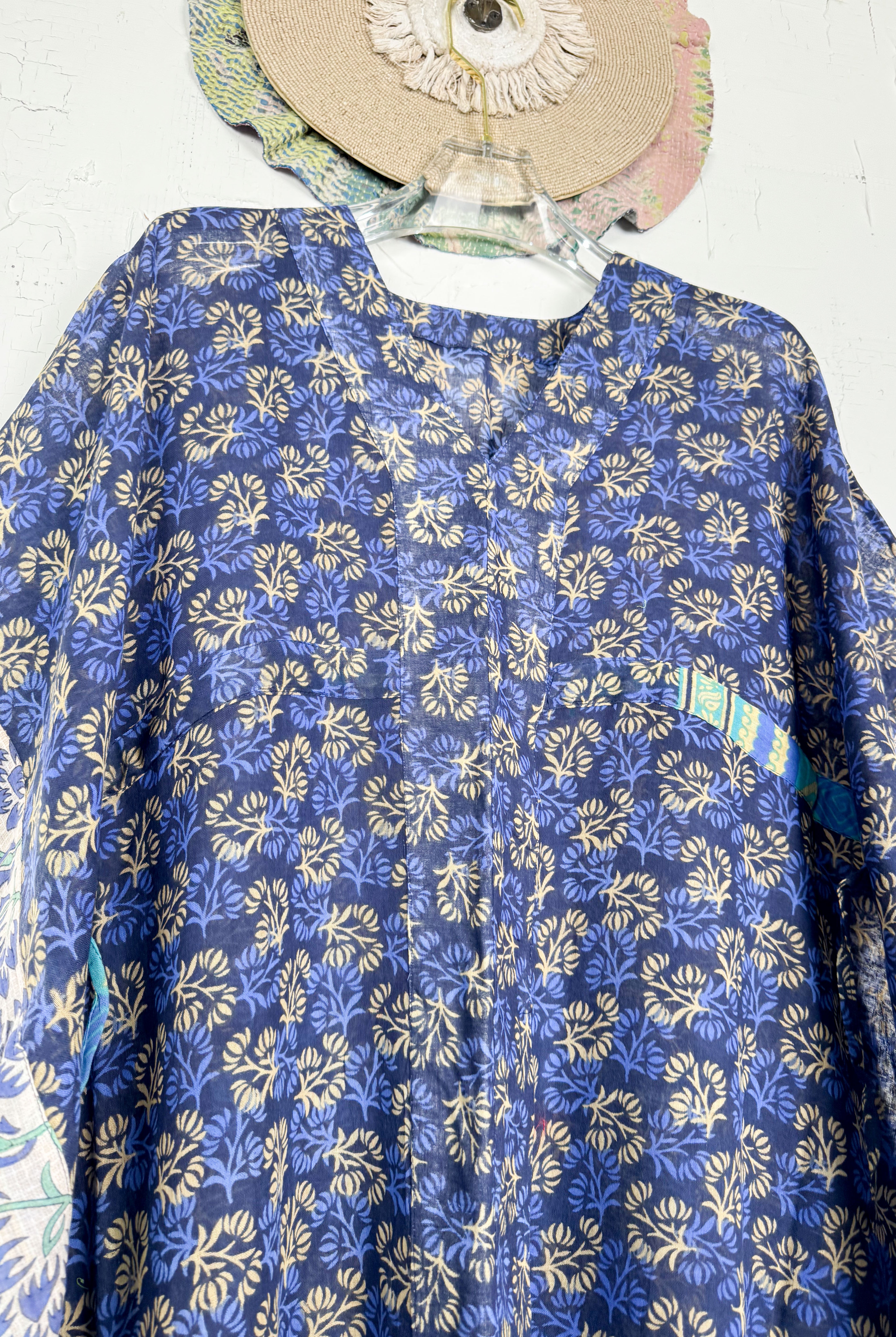 Beac hcover-up - Love Protect Sustain