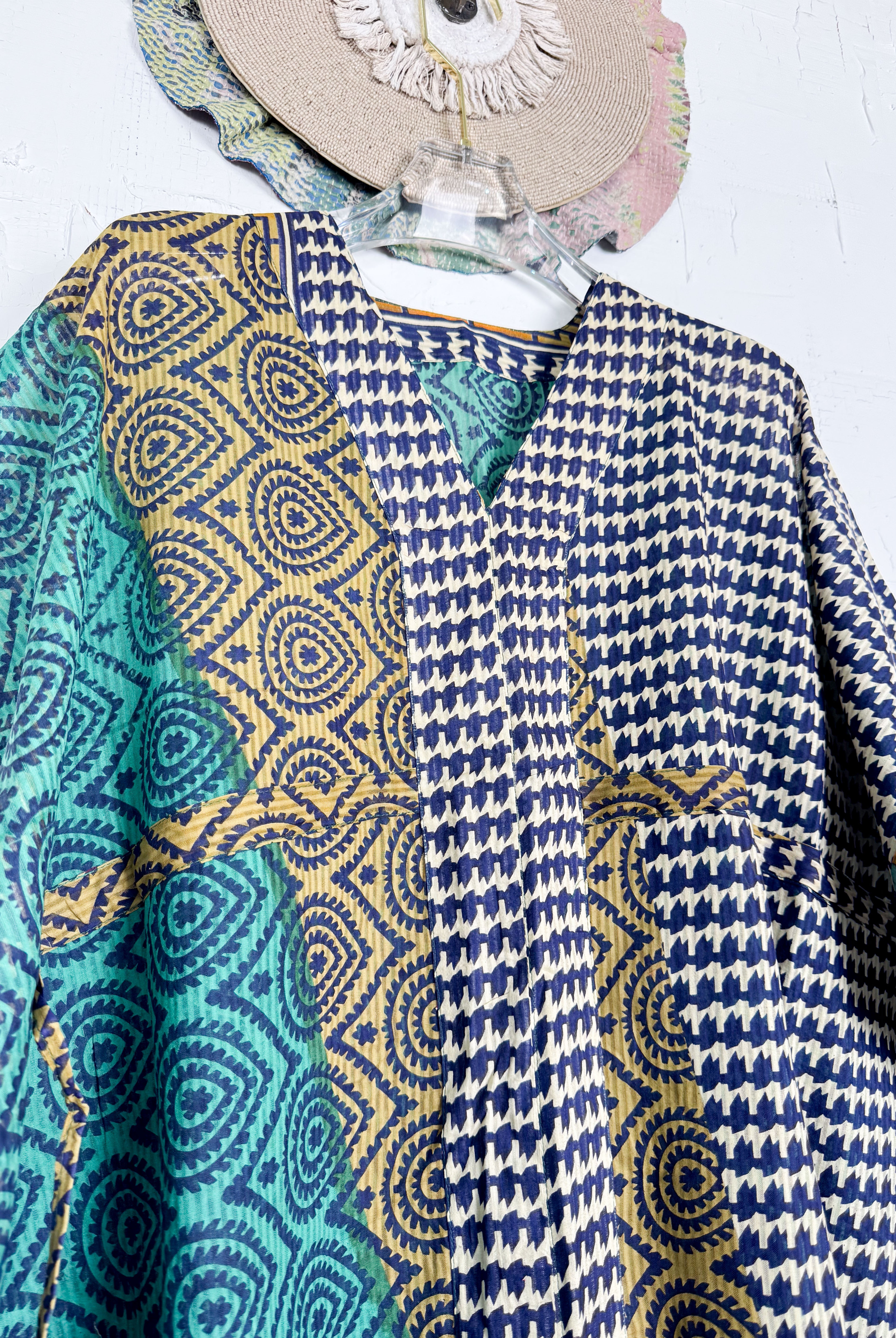 Beach kaftan - Love Protect Sustain