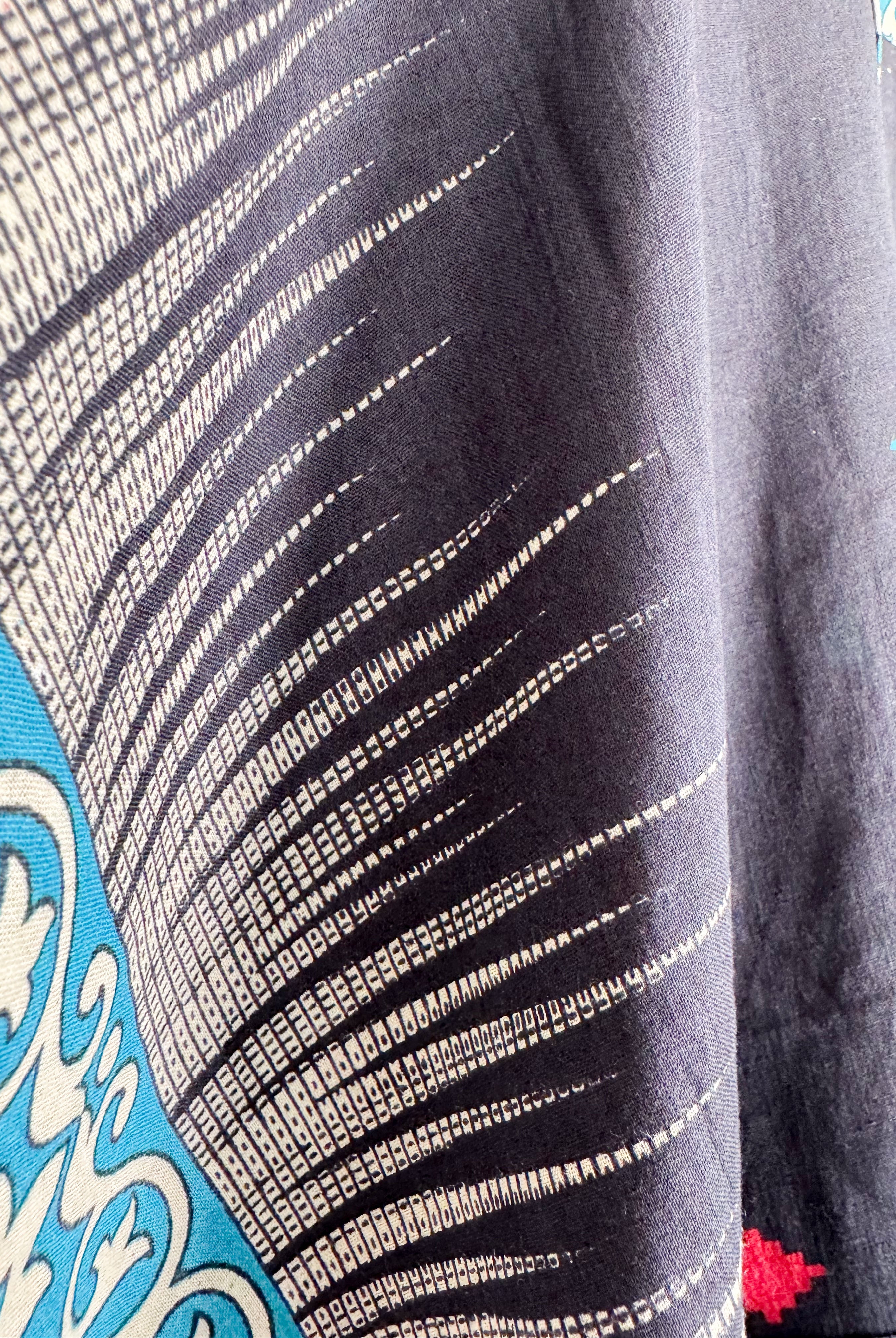Comfortable kaftan - Love Protect Sustain