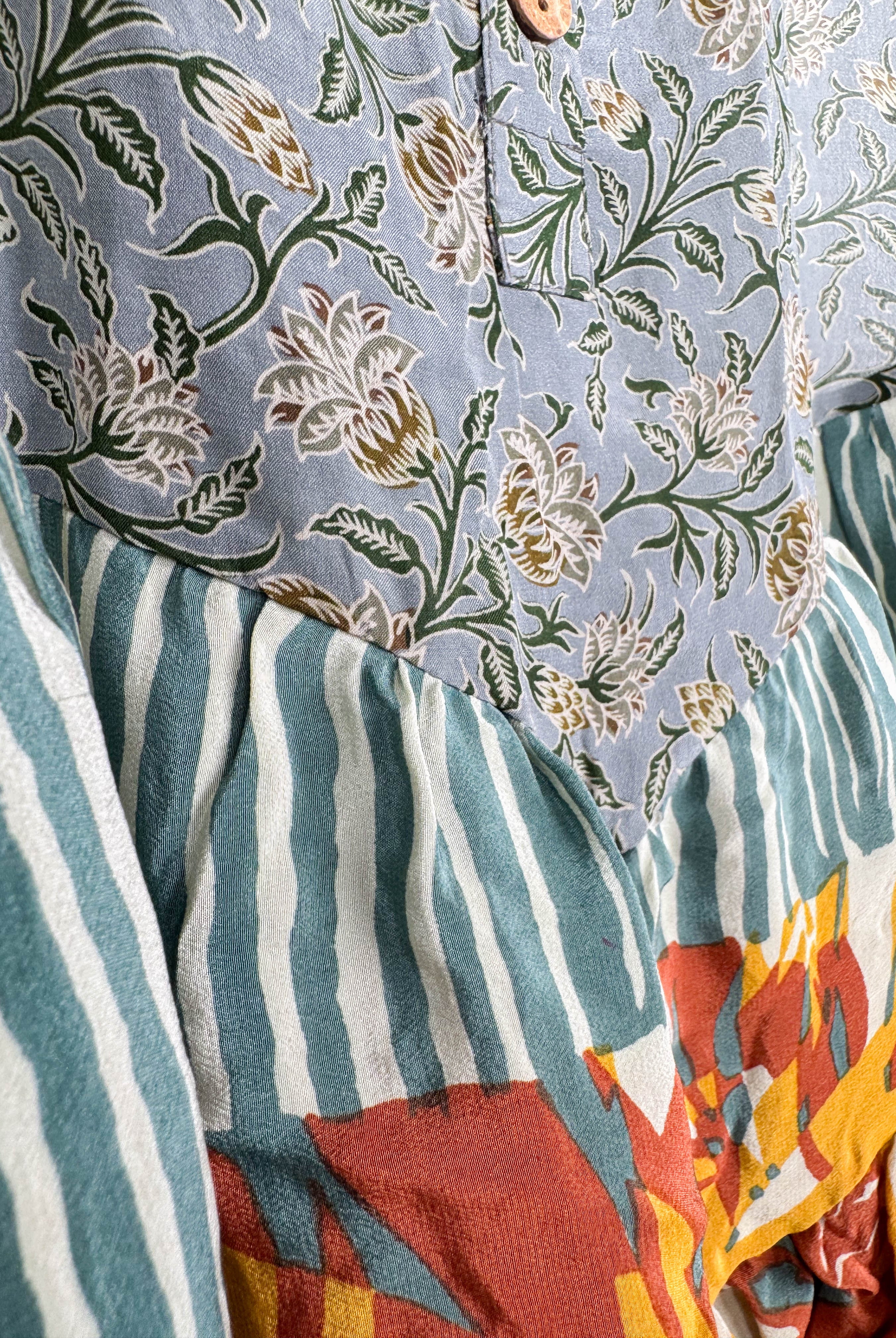 Crepe silk vintage - Love Protect Sustain