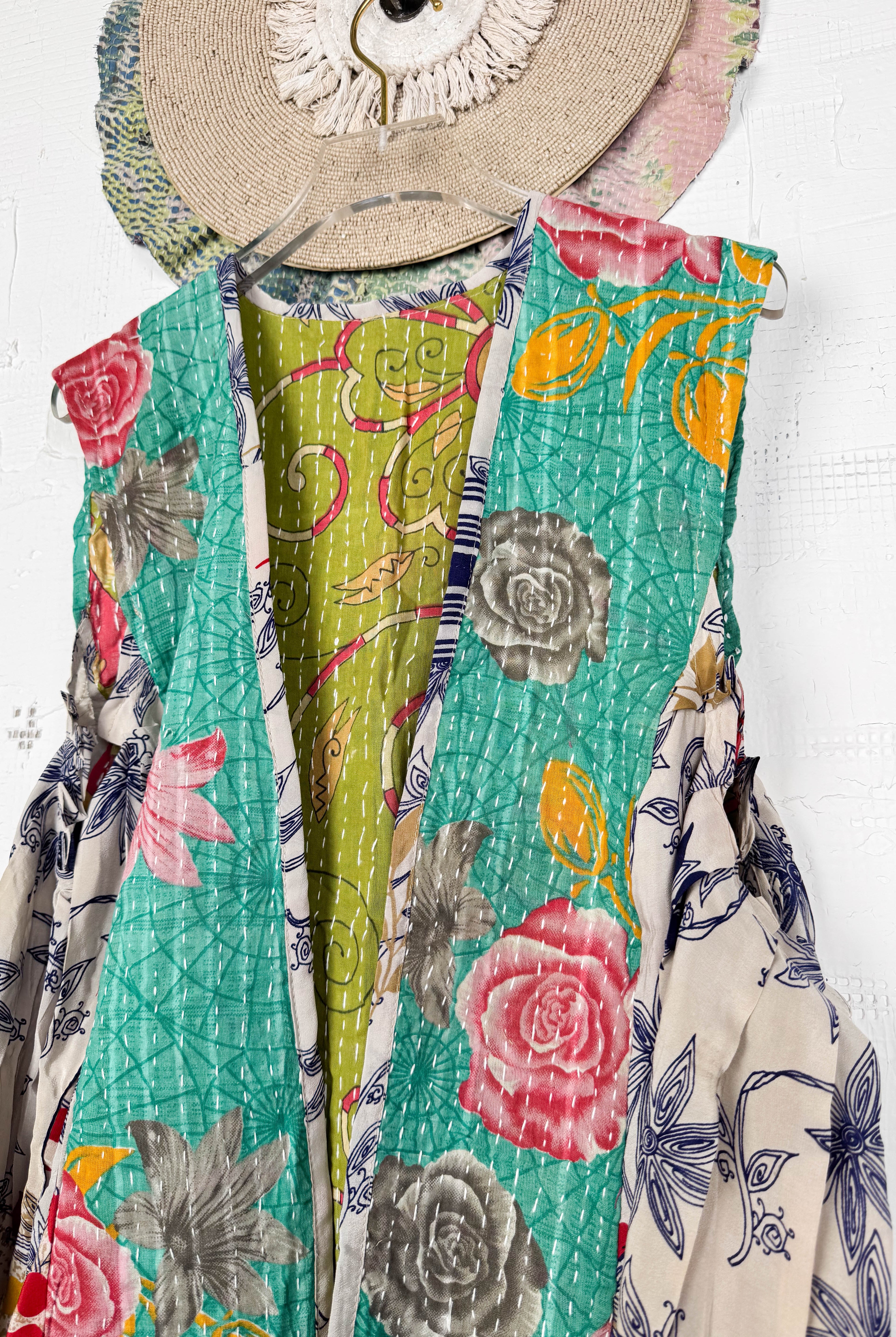 Cropped silk vest - Love Protect Sustain