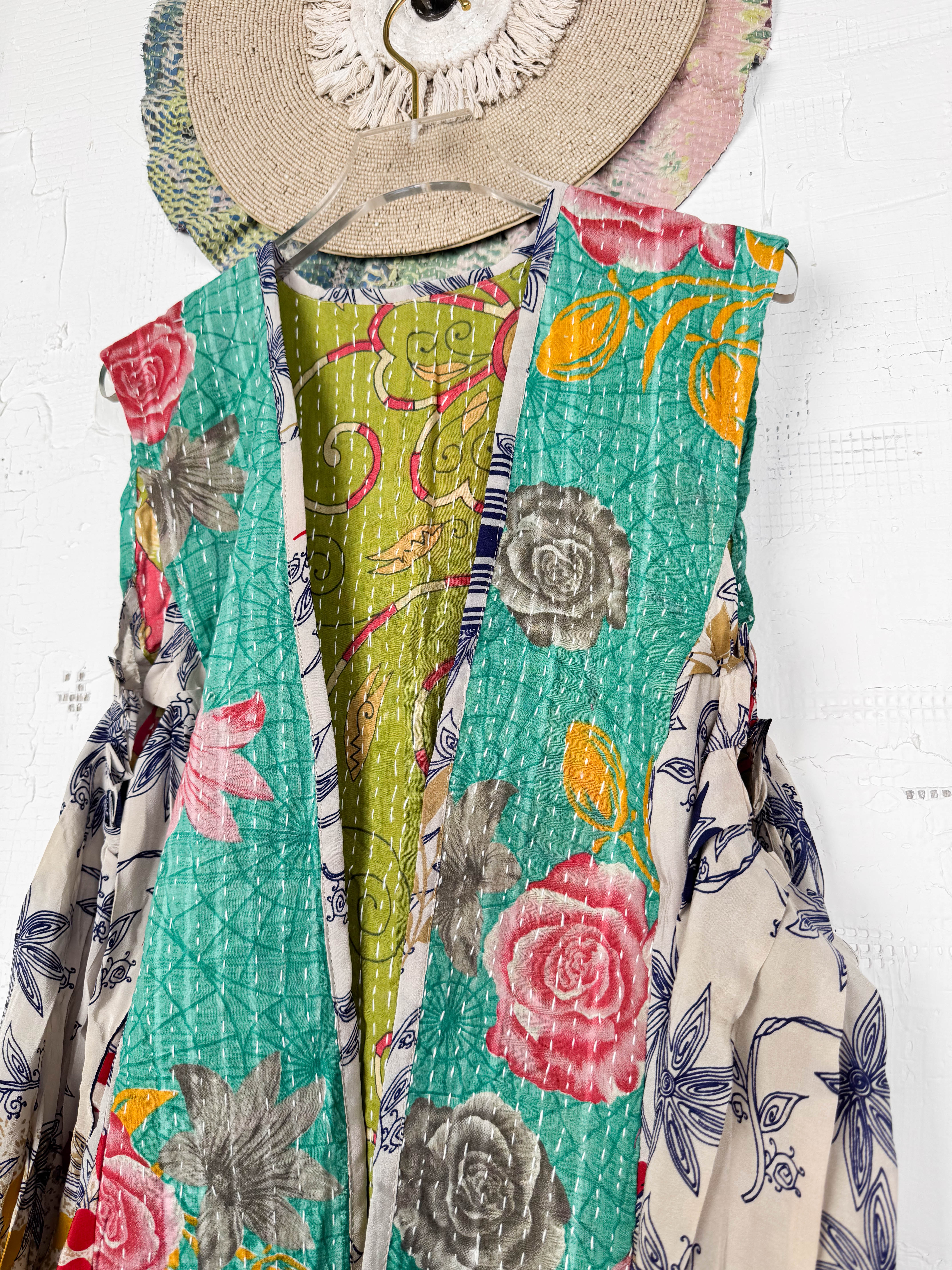 Cropped silk vest - Love Protect Sustain