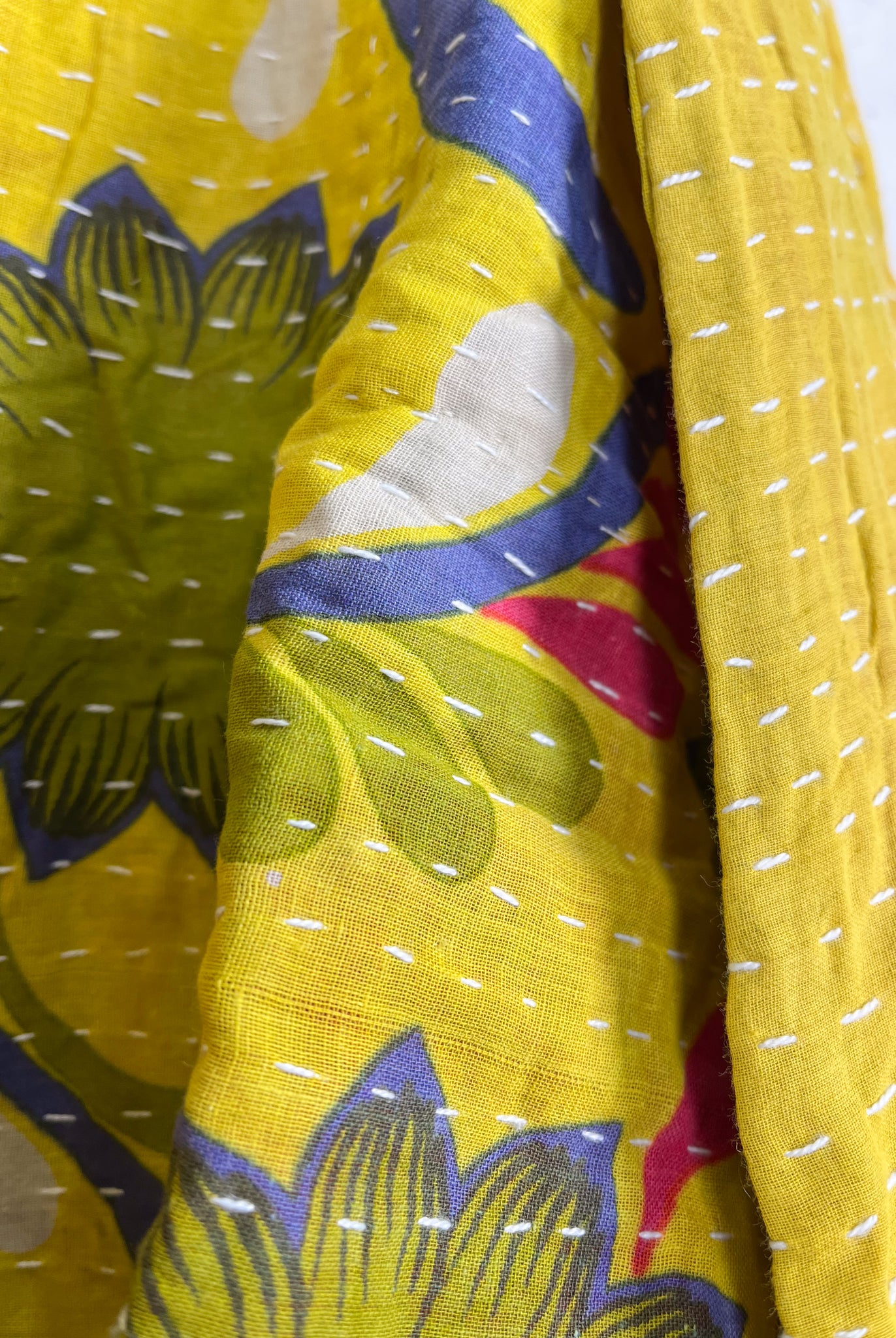 Fall kantha poncho - Love Protect Sustain