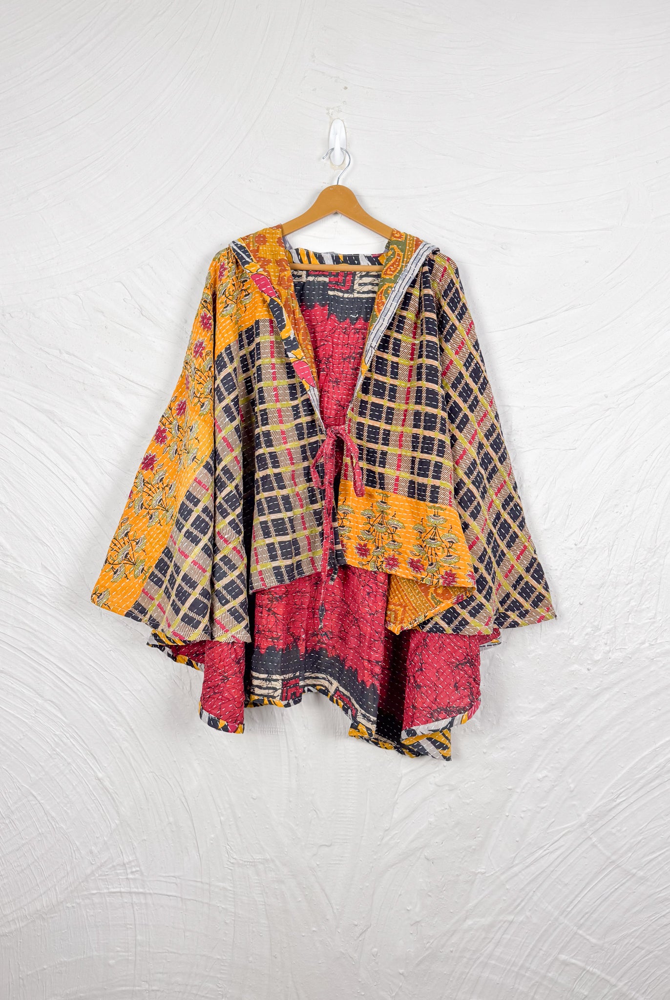 Fall kantha poncho - Love Protect Sustain