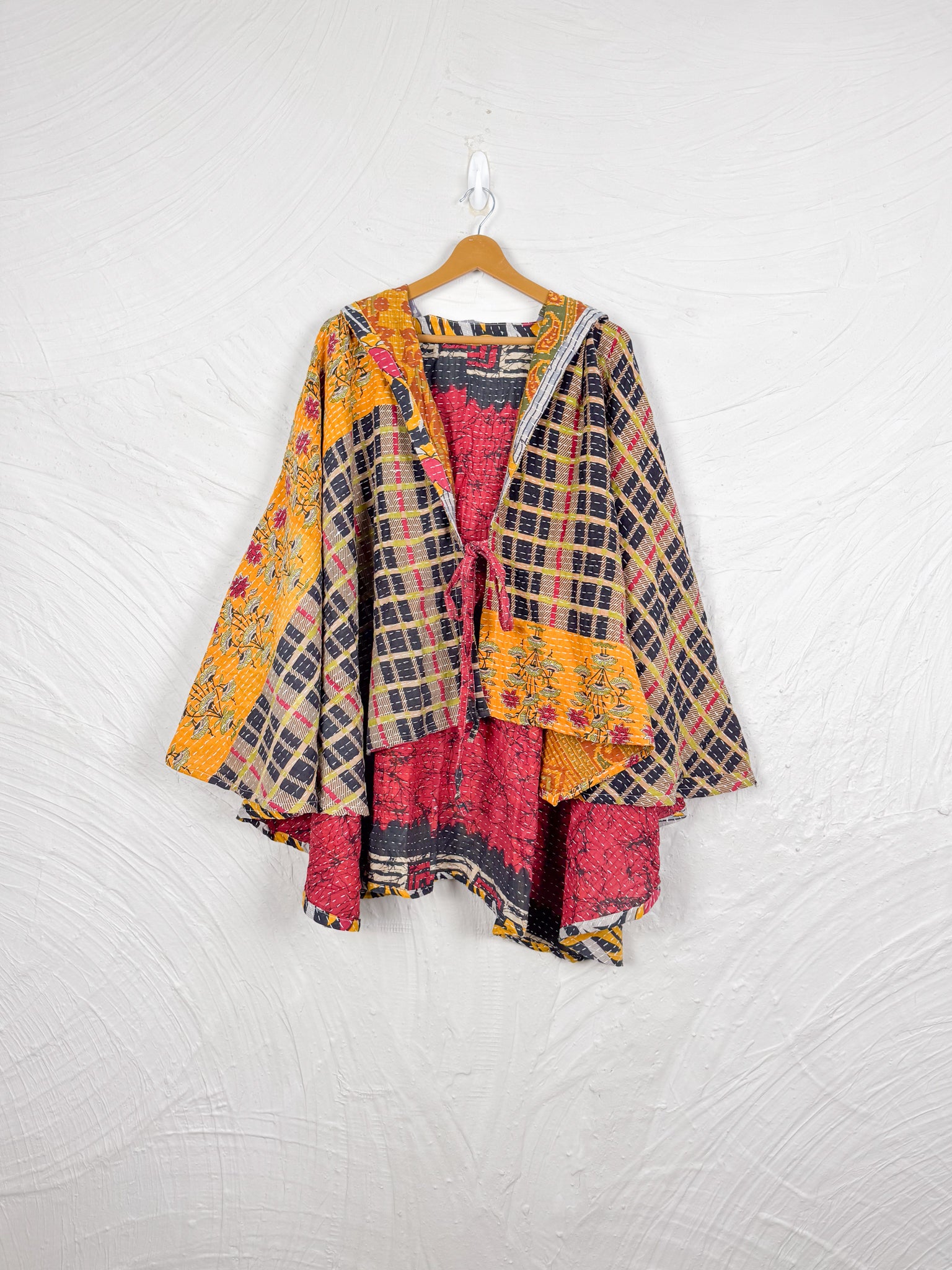 Fall kantha poncho - Love Protect Sustain