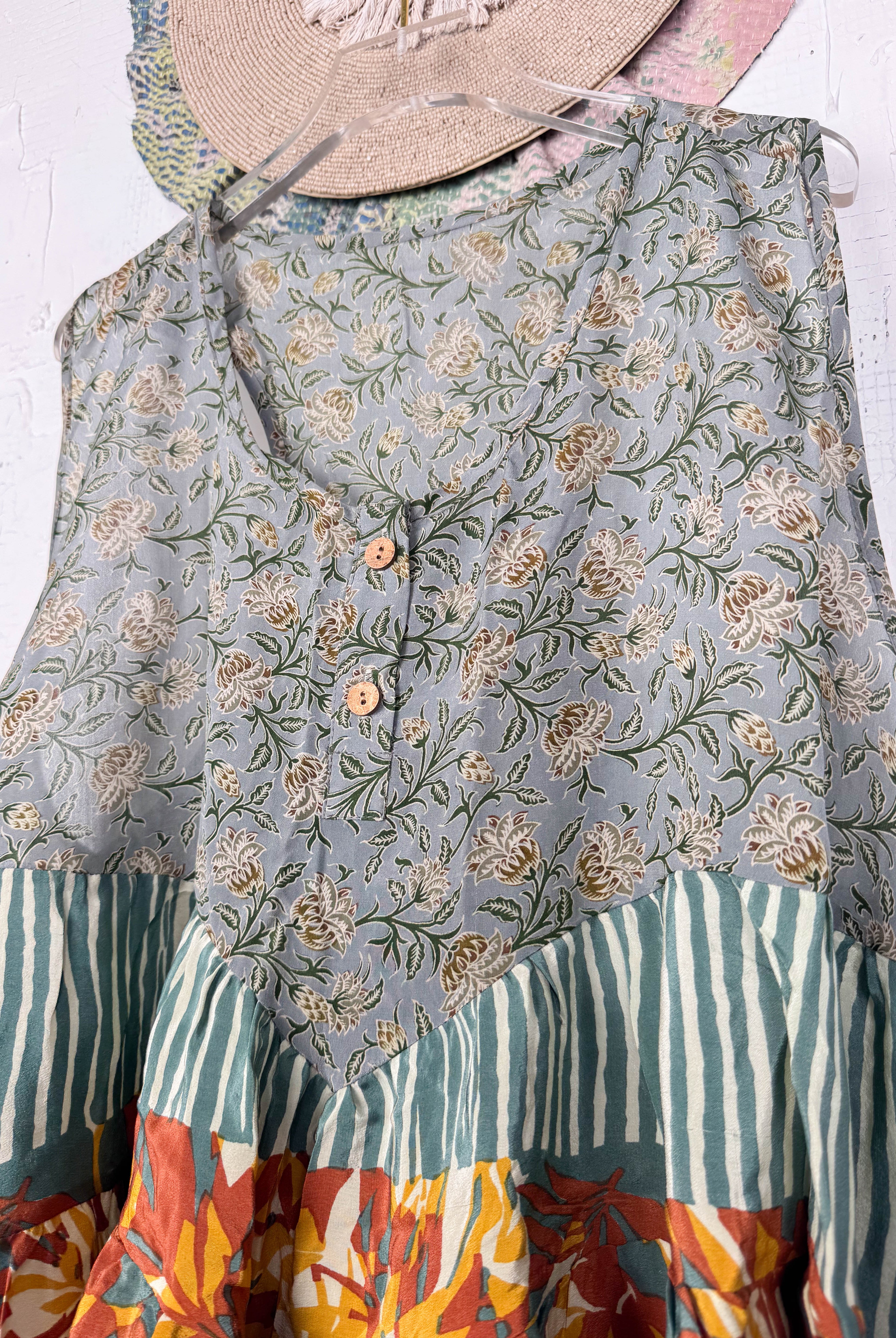 Floral silk top vintage - Love Protect Sustain