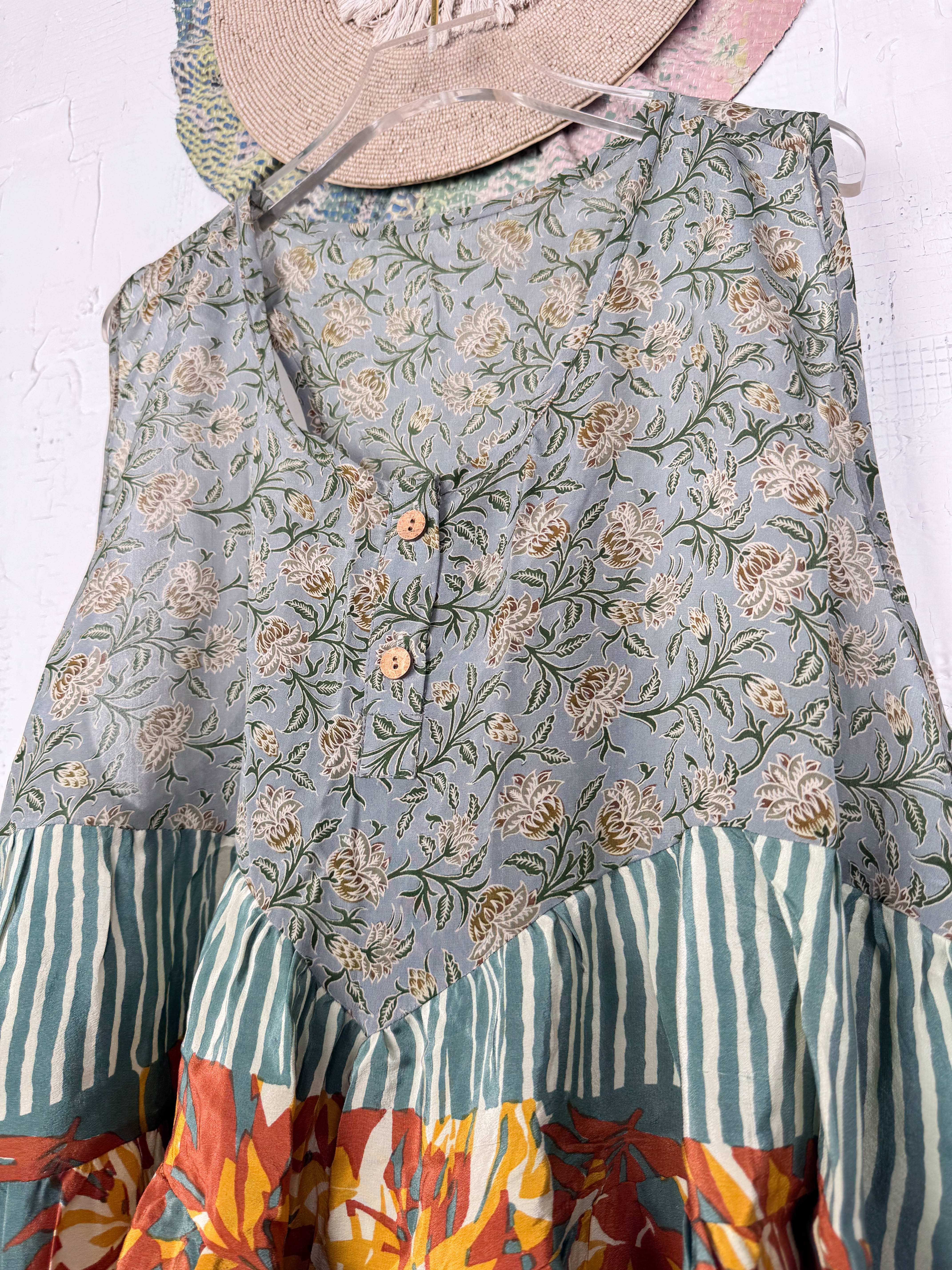 Floral silk top vintage - Love Protect Sustain