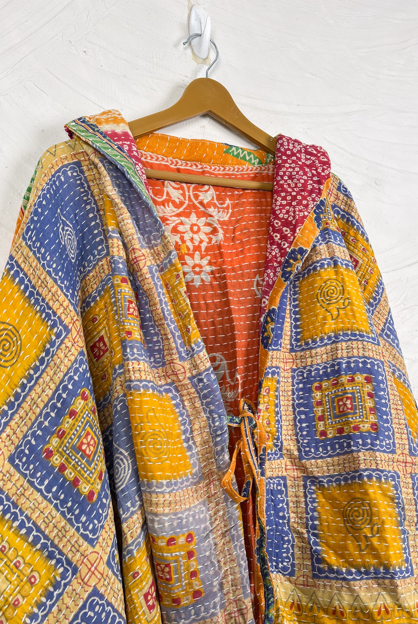 Hooded kantha poncho - Love Protect Sustain