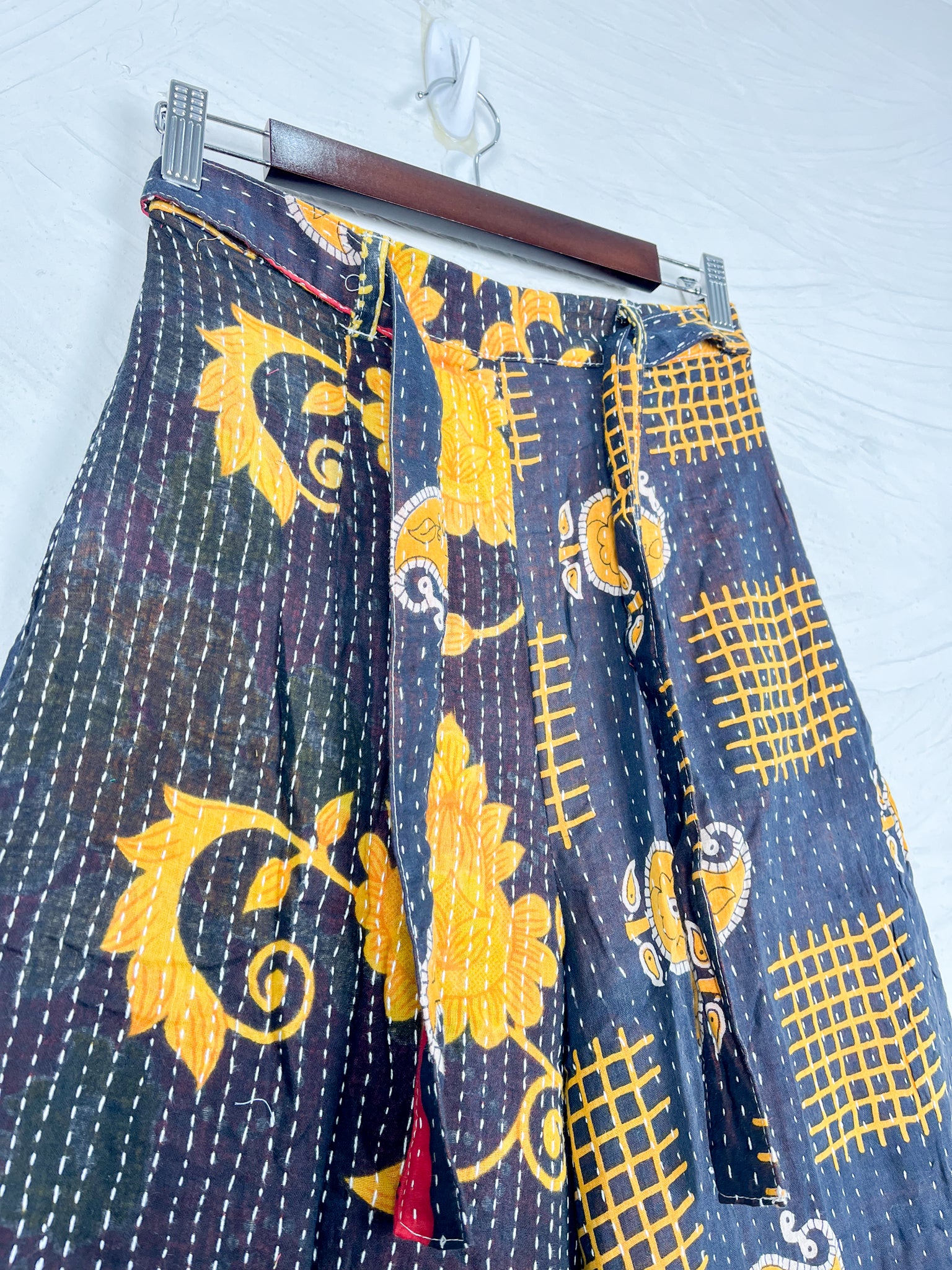 Kantha Yoga Pants - Love Protect Sustain