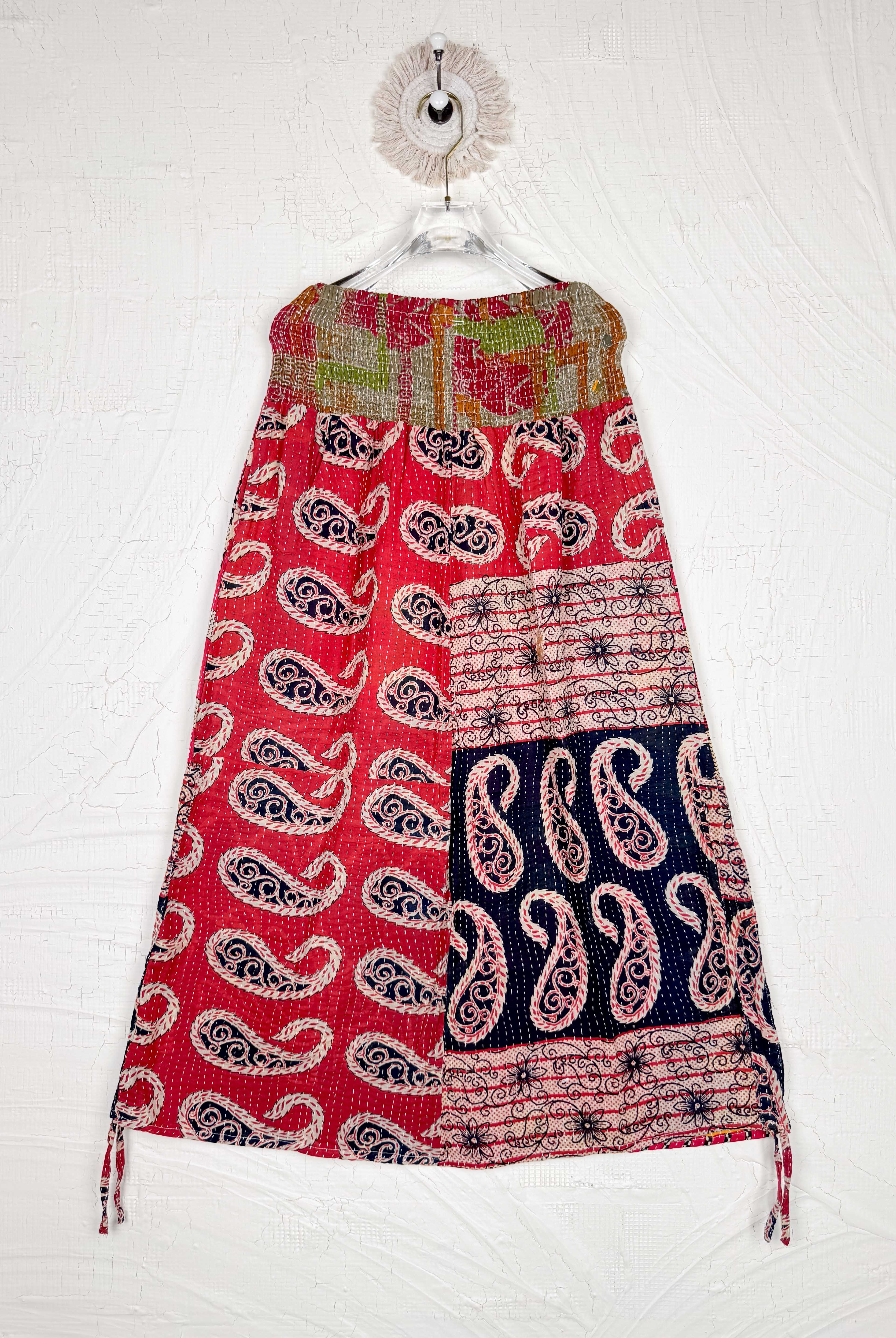 Kantha skirt with floral print - Love Protect Sustain