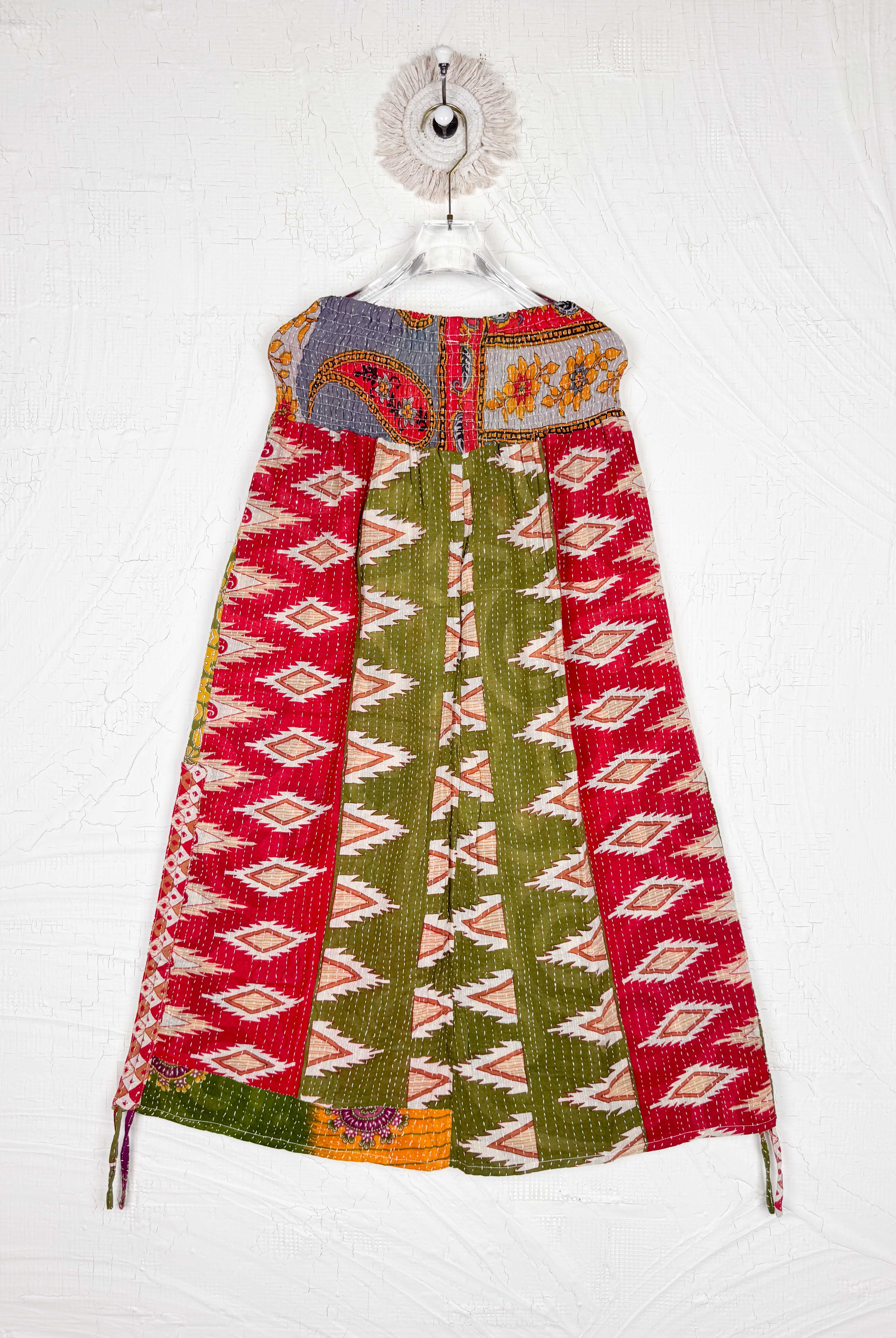 Kantha skirt with paisley - Love Protect Sustain