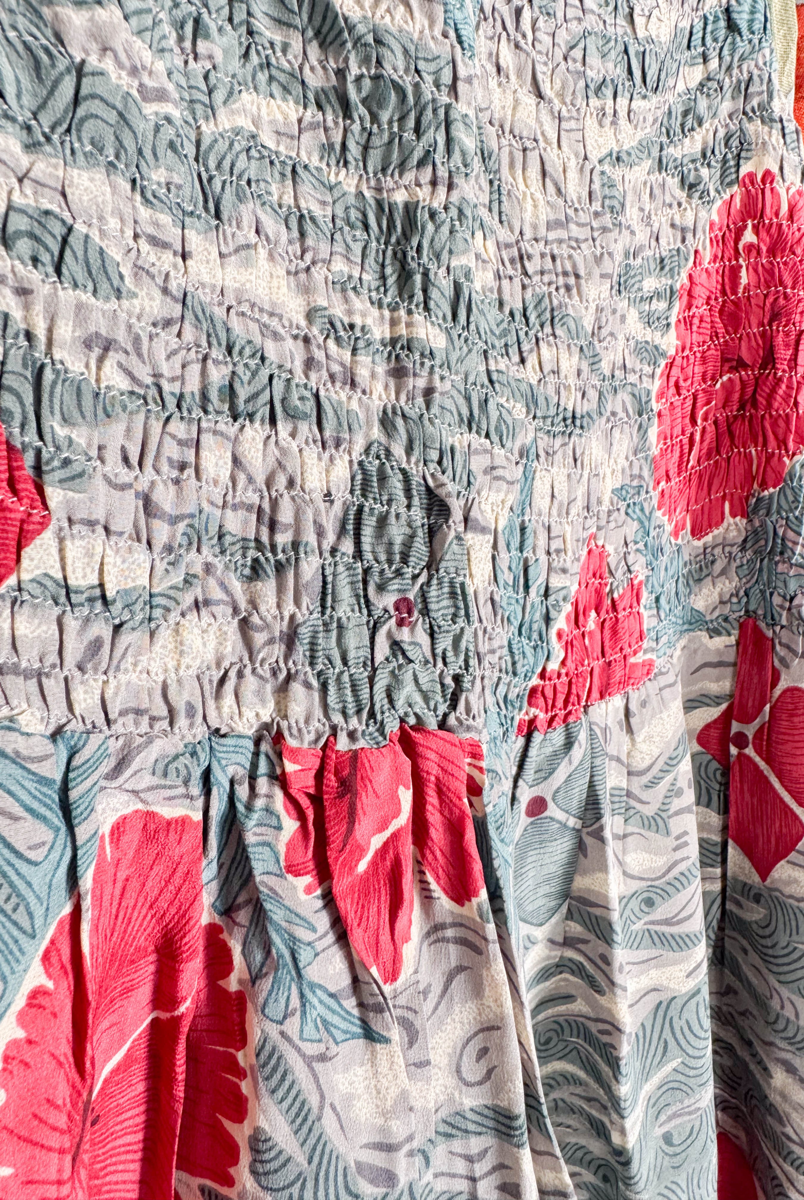 Knee-length dress - Love Protect Sustain