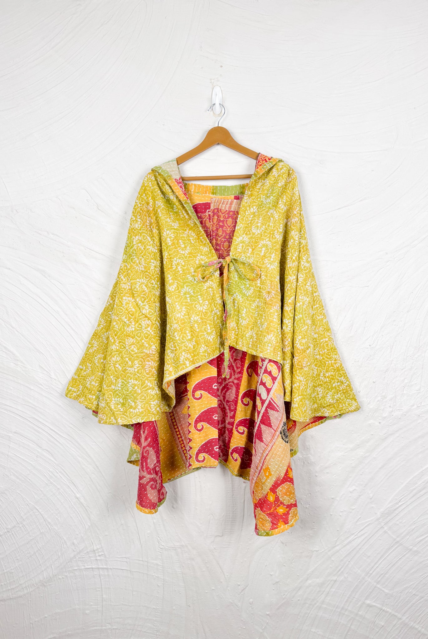 Layering kantha poncho - Love Protect Sustain