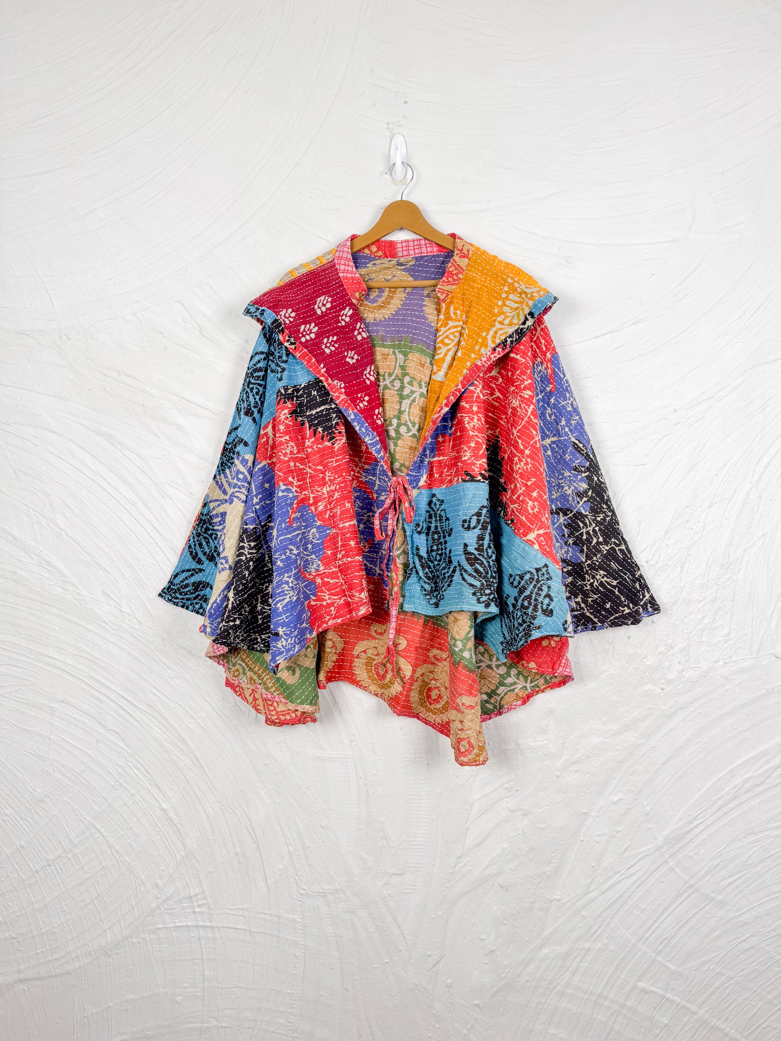 Patchwork kantha poncho - Love Protect Sustain