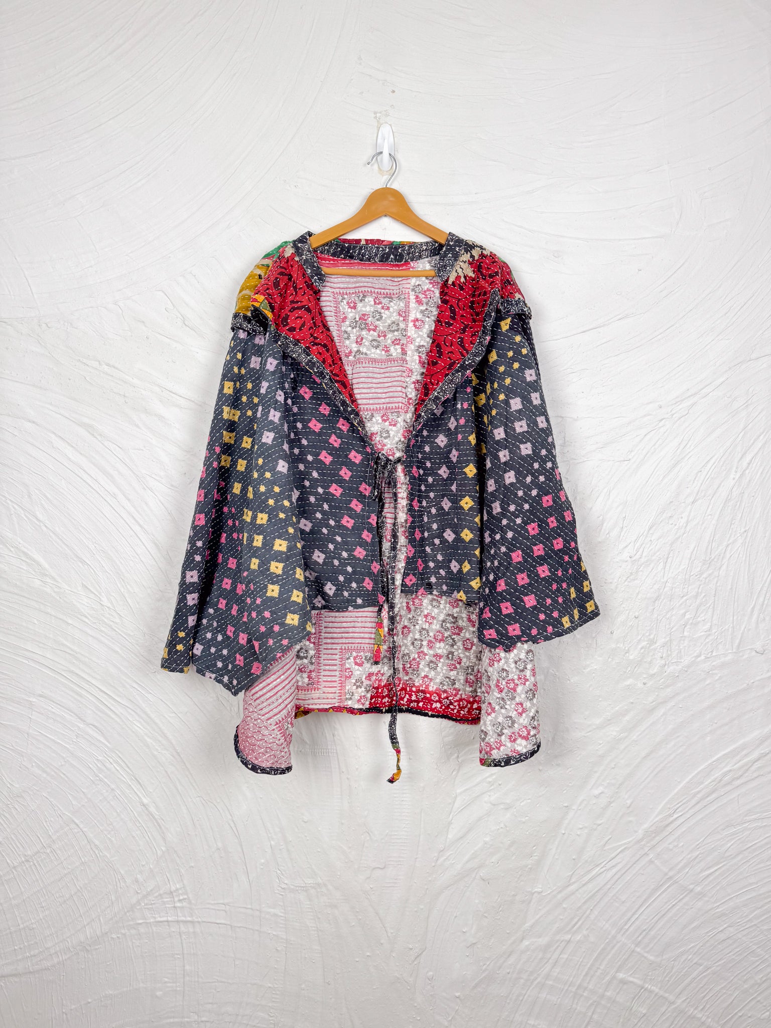 Patchwork kantha poncho - Love Protect Sustain