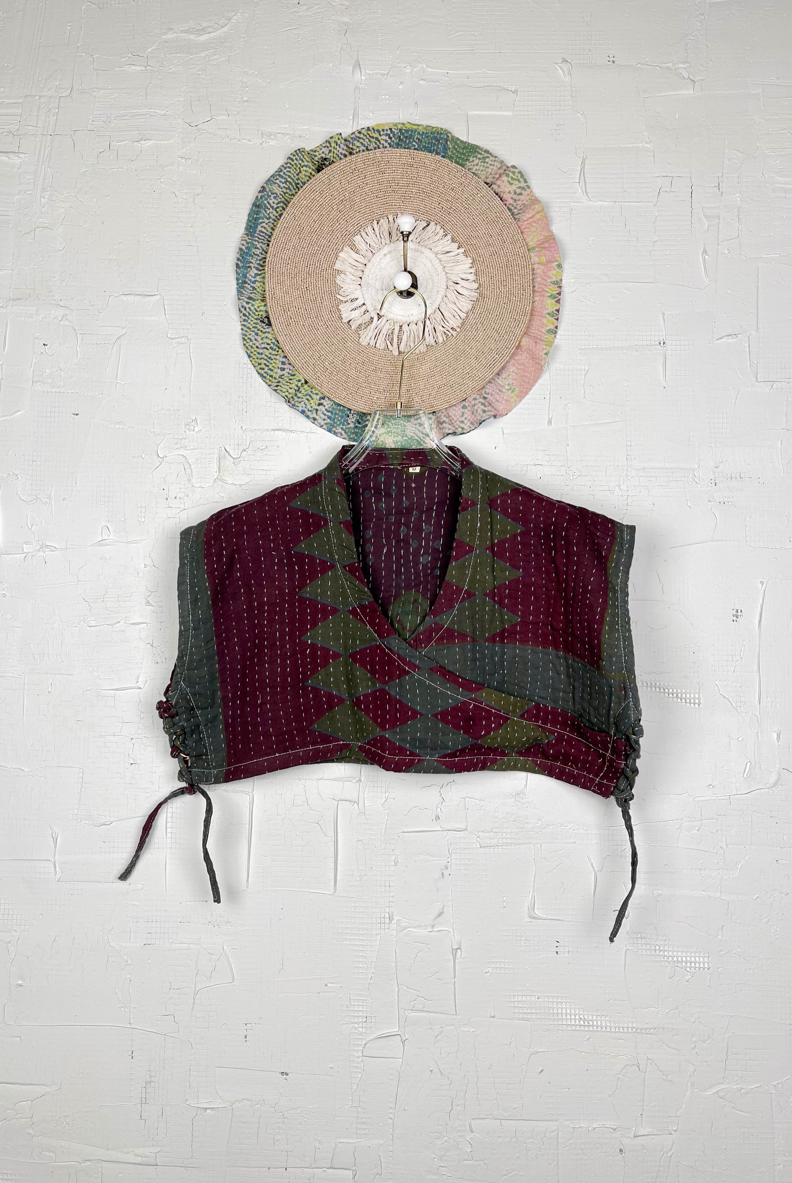 Retro crop top - Love Protect Sustain