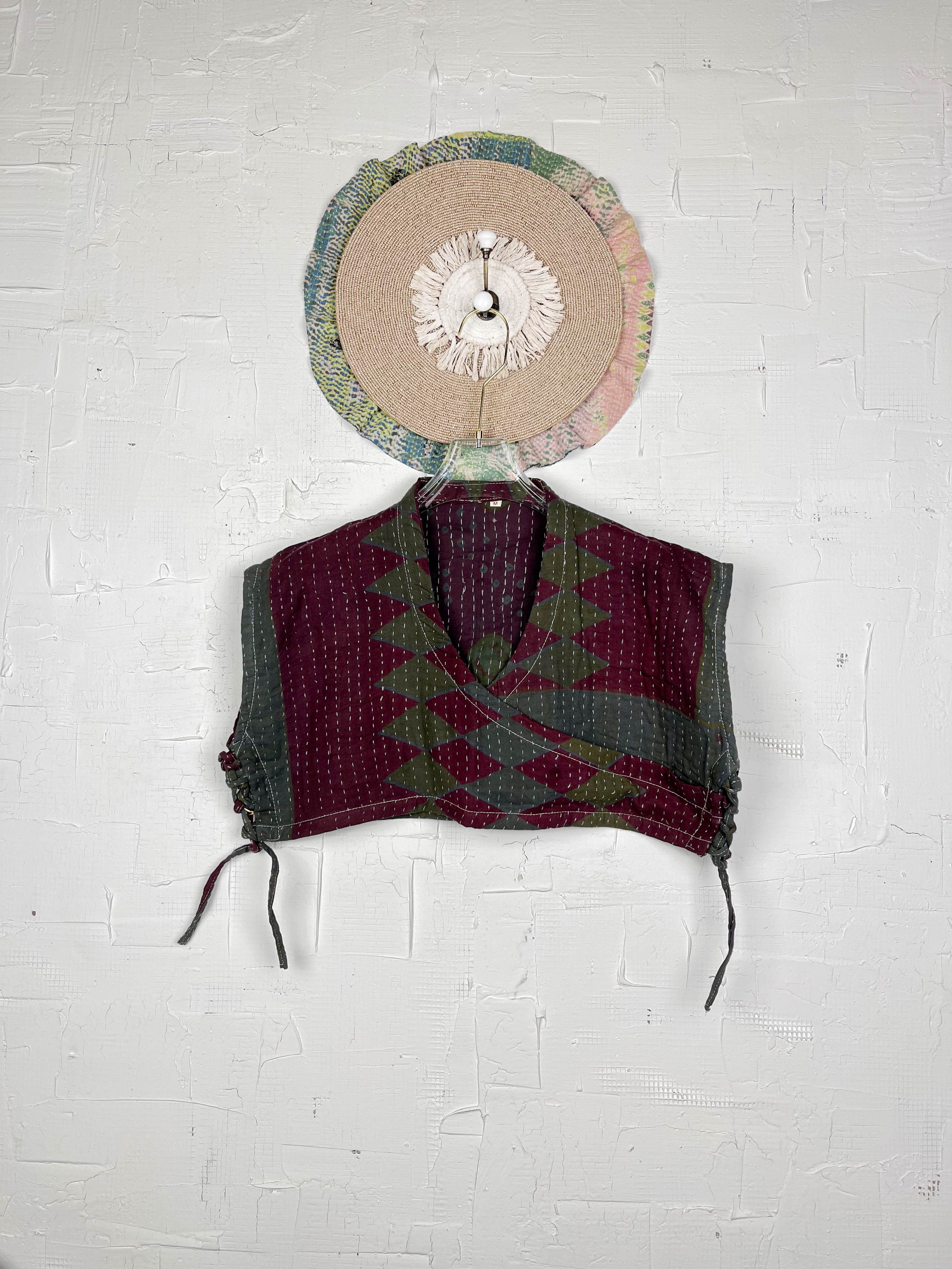 Retro crop top - Love Protect Sustain