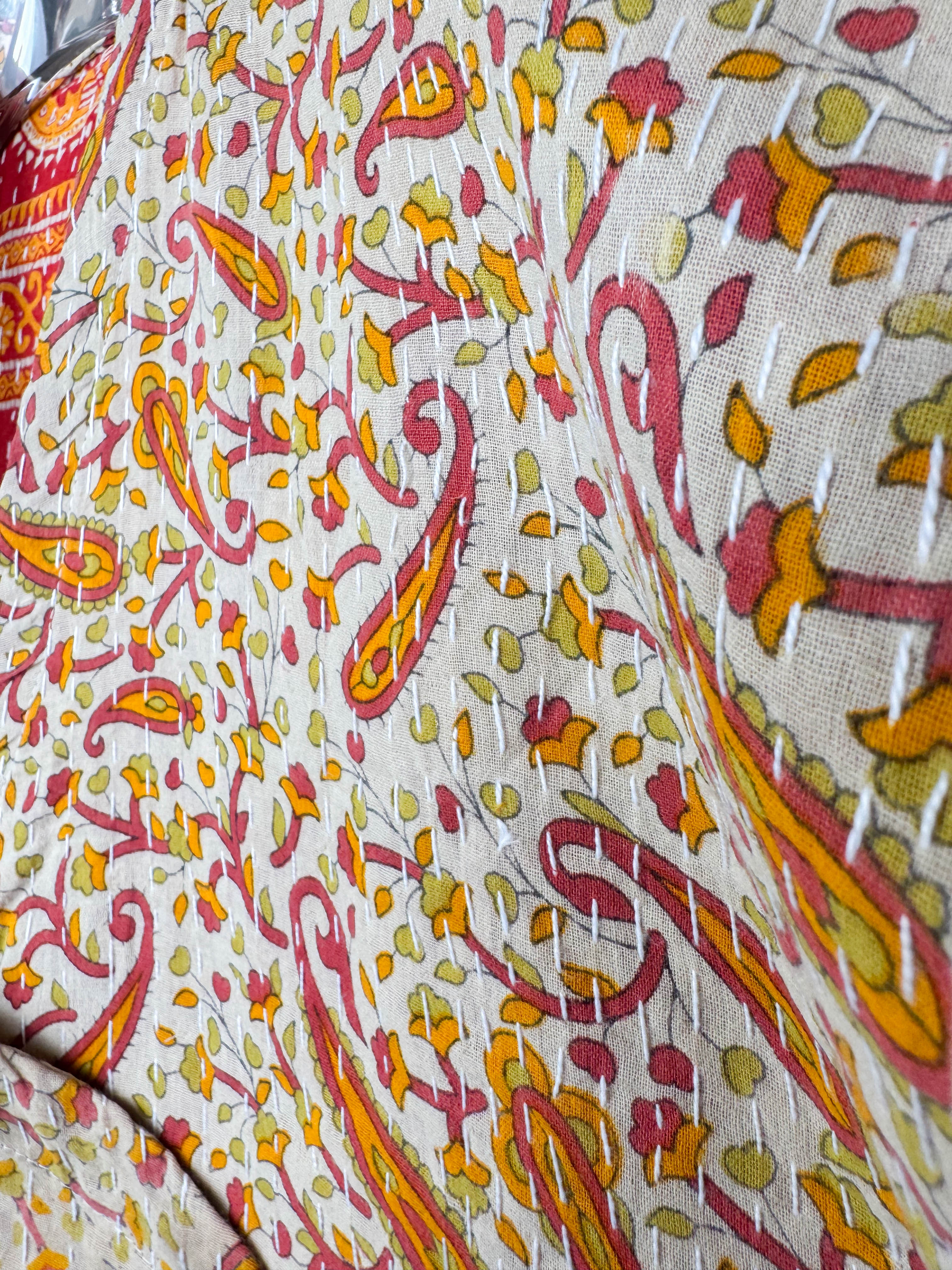 Retro crop top - Love Protect Sustain