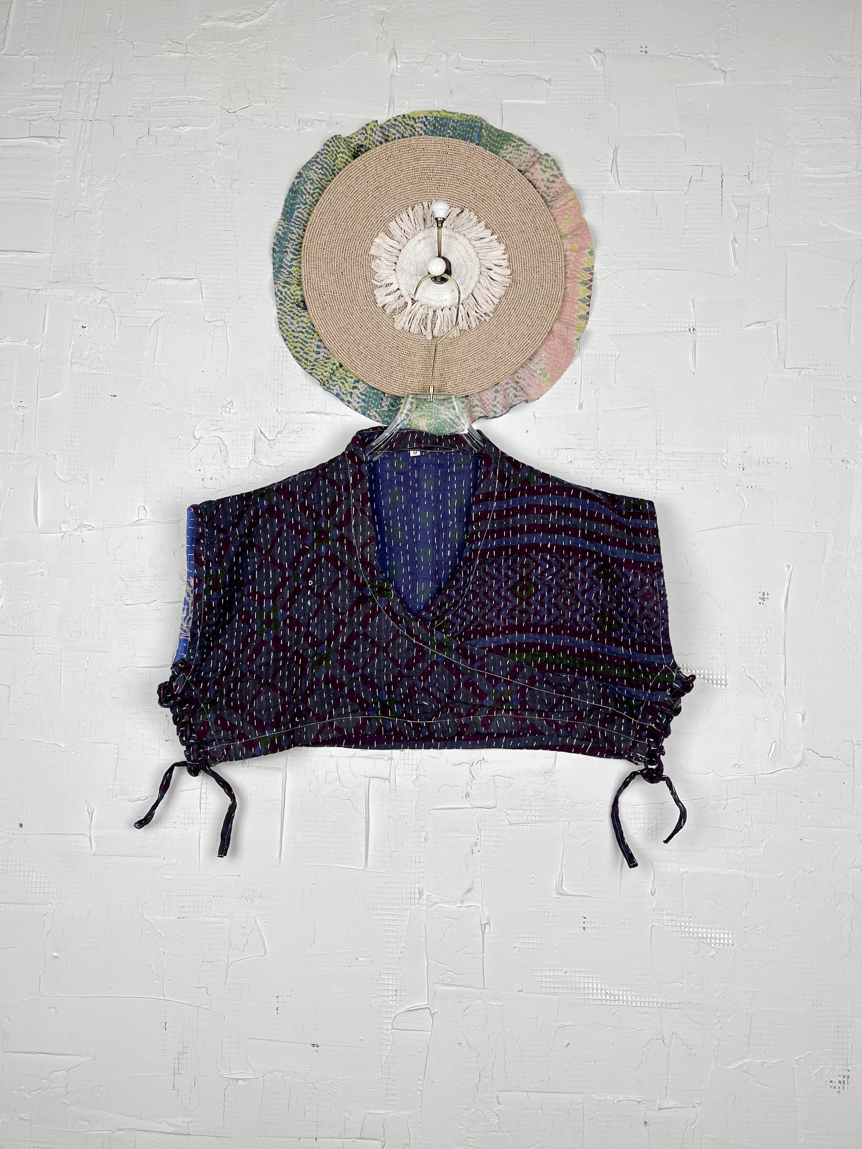 Retro crop top - Love Protect Sustain