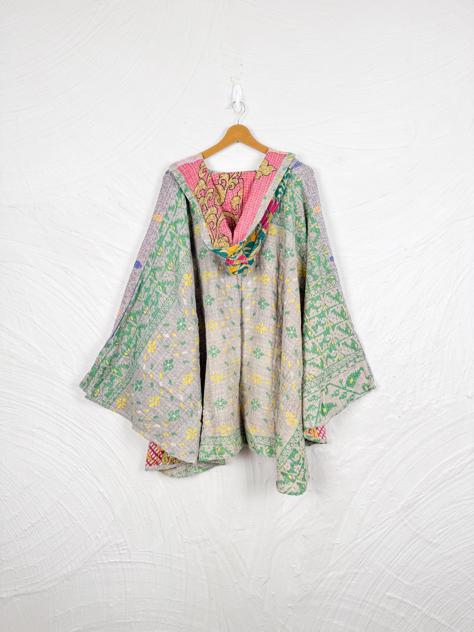 Summer kantha poncho - Love Protect Sustain