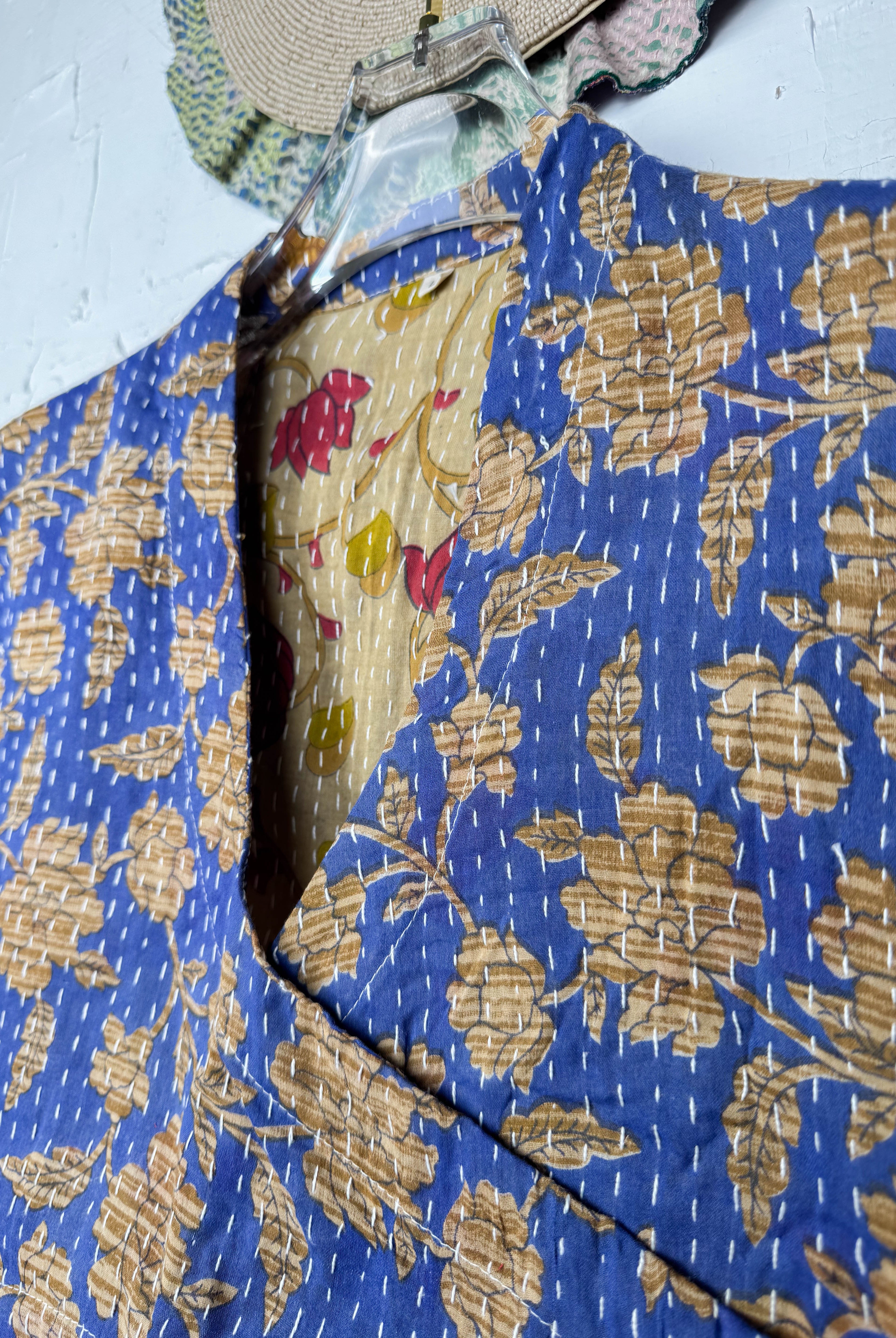 Sustainable crop top - Love Protect Sustain