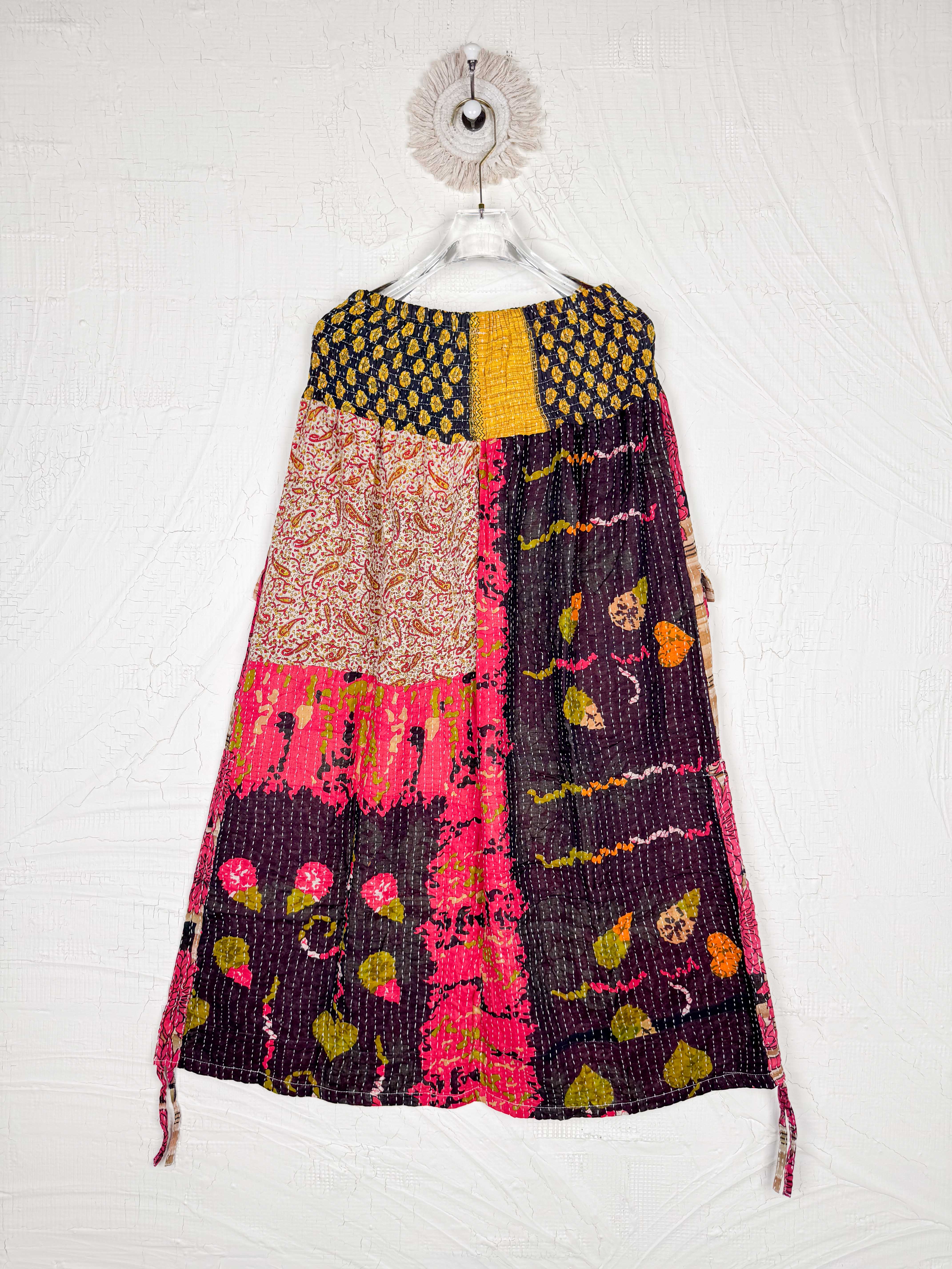 Sustainable fashion skirt kantha - Love Protect Sustain
