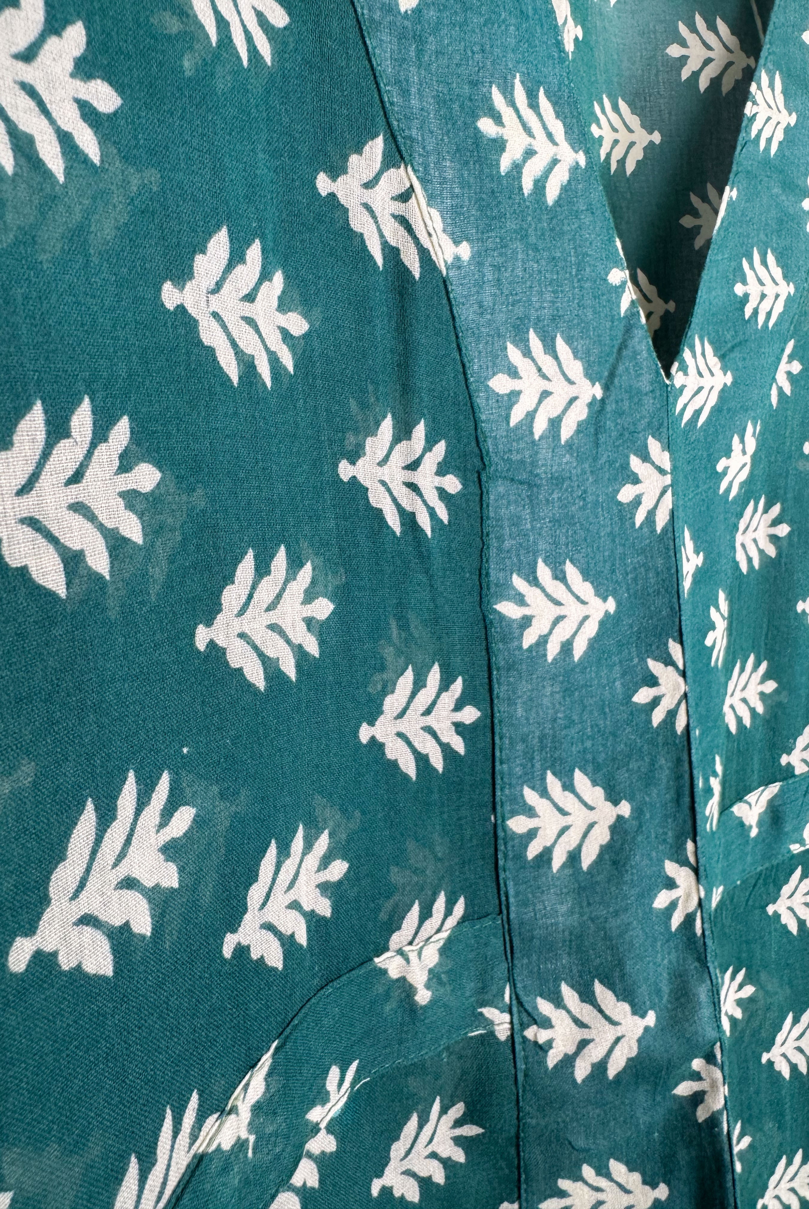 Sustainable kaftan - Love Protect Sustain