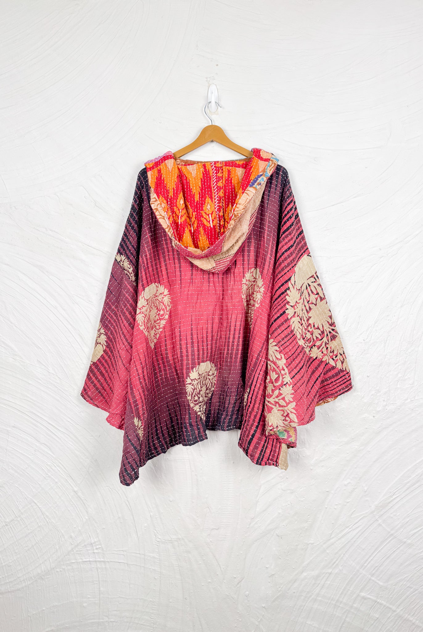 Sustainable kantha poncho - Love Protect Sustain