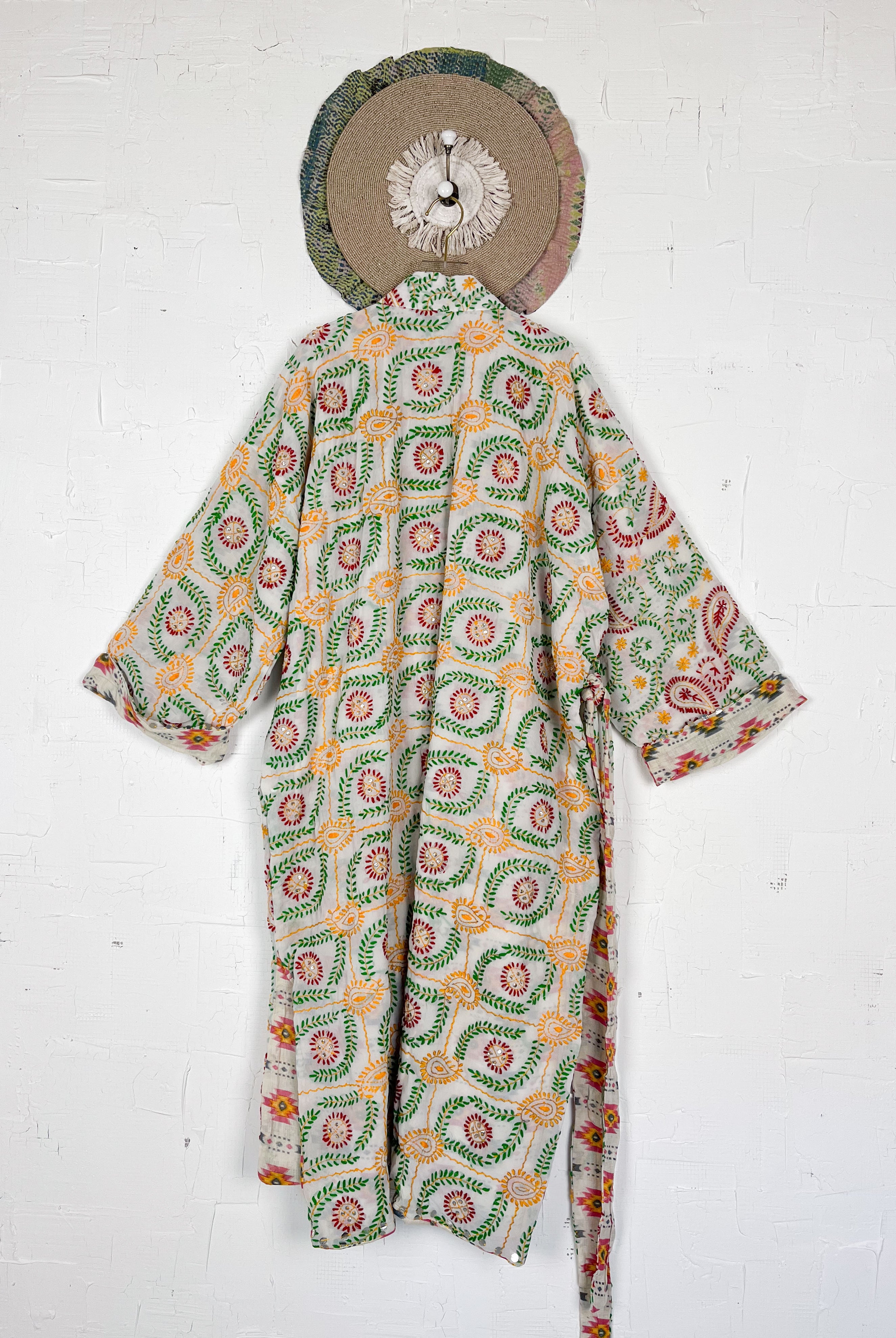 Thread work kimono - Love Protect Sustain