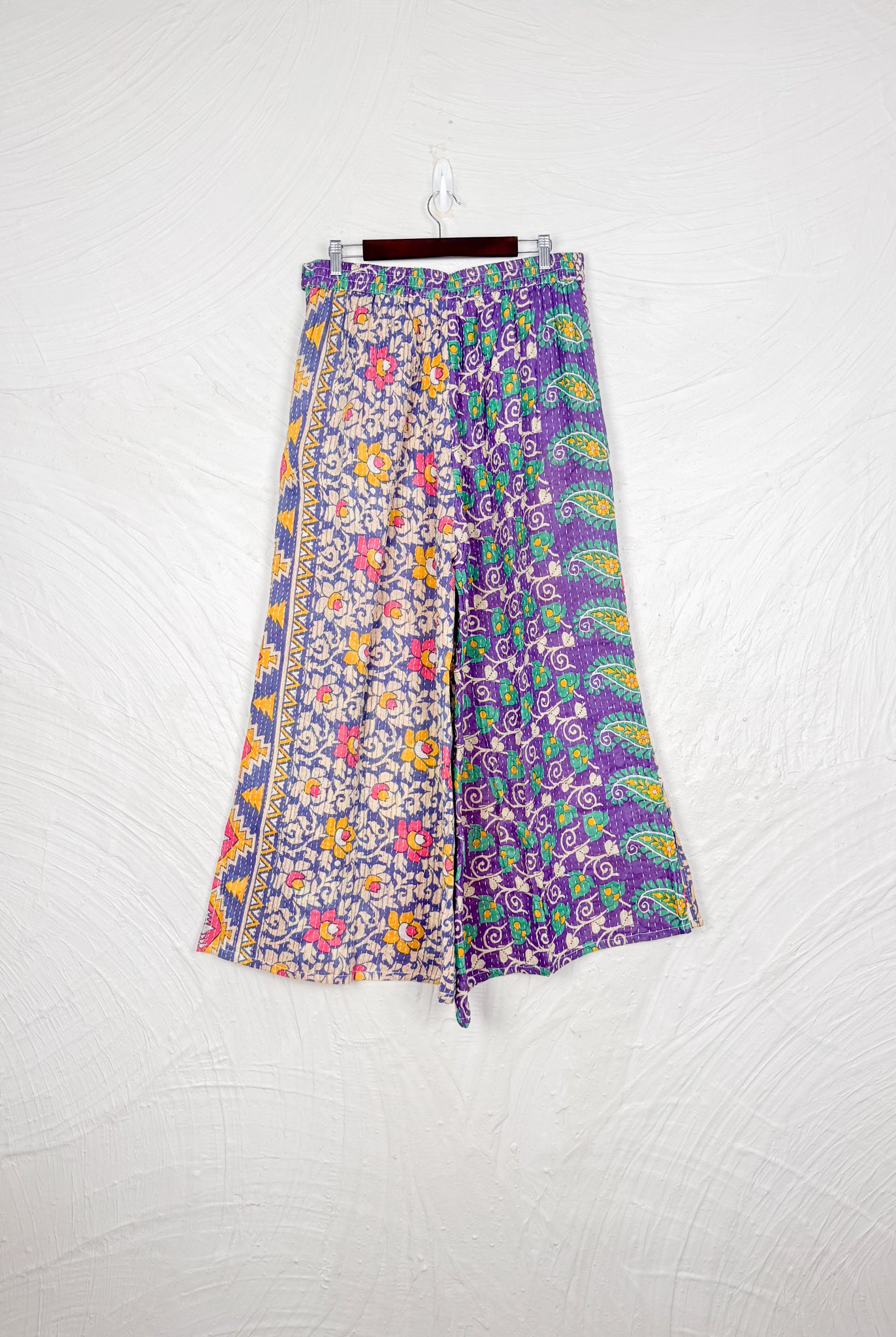 Travel Kantha pants - Love Protect Sustain