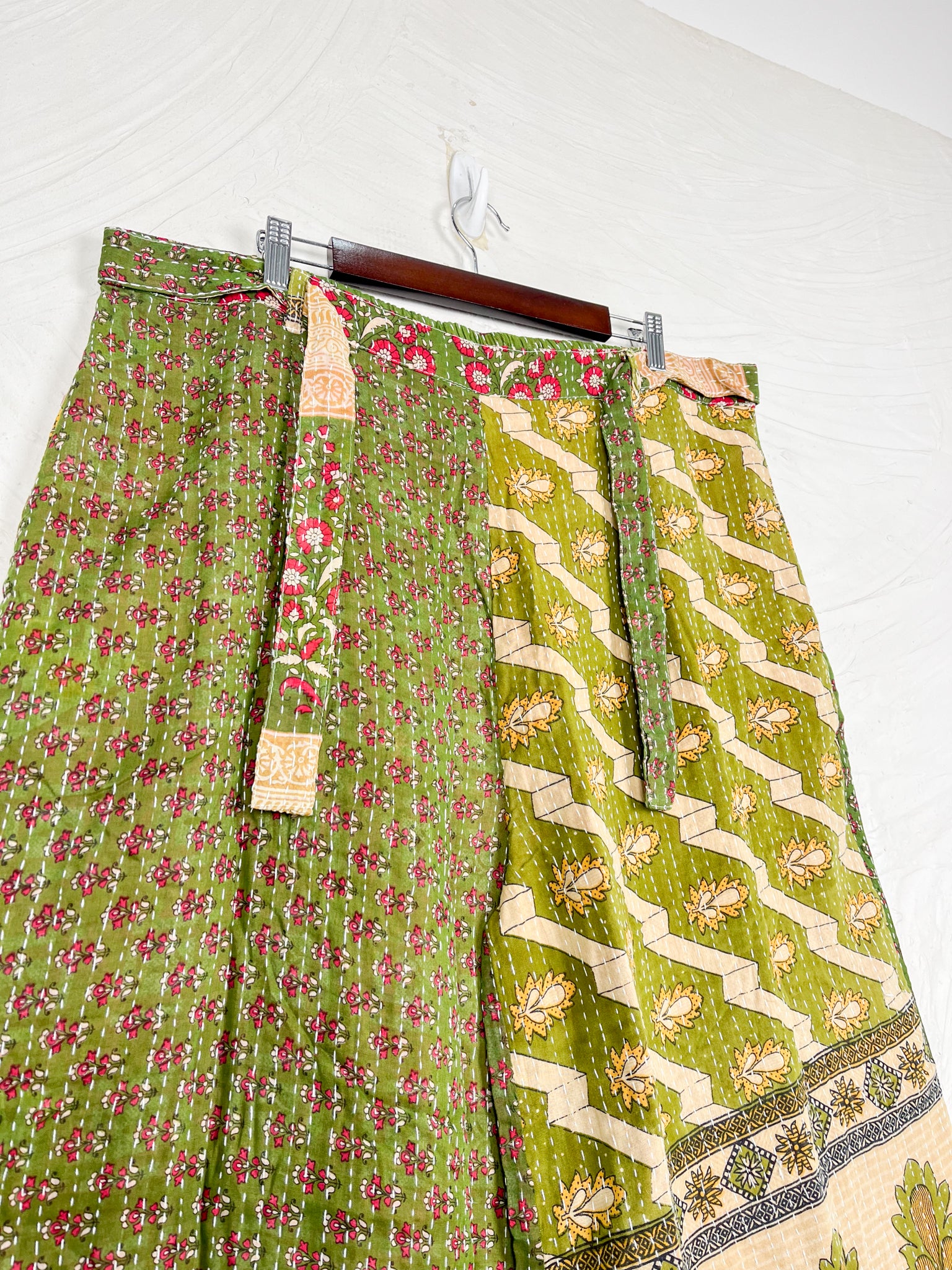 Travel Kantha pants - Love Protect Sustain