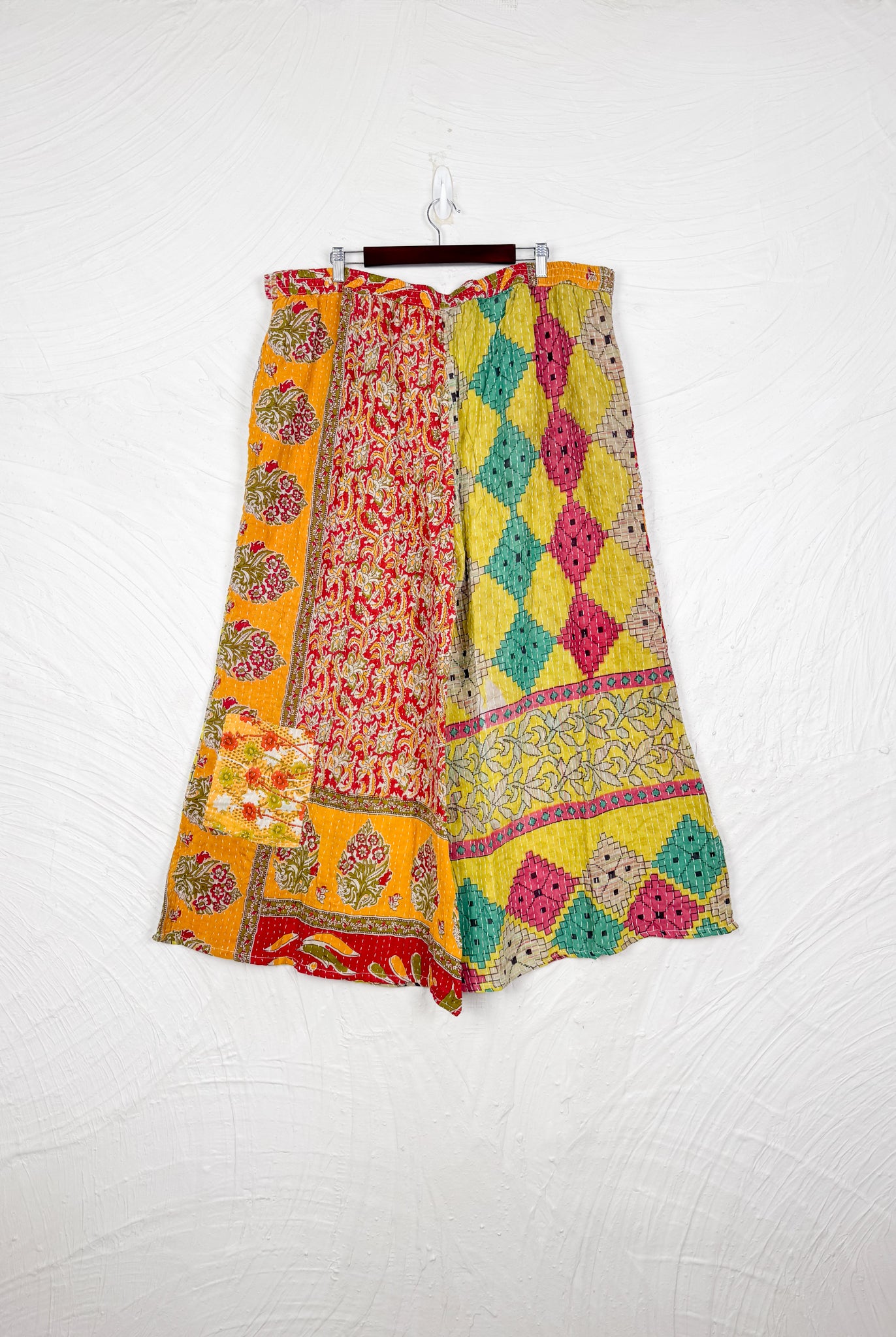 Travel Kantha pants - Love Protect Sustain