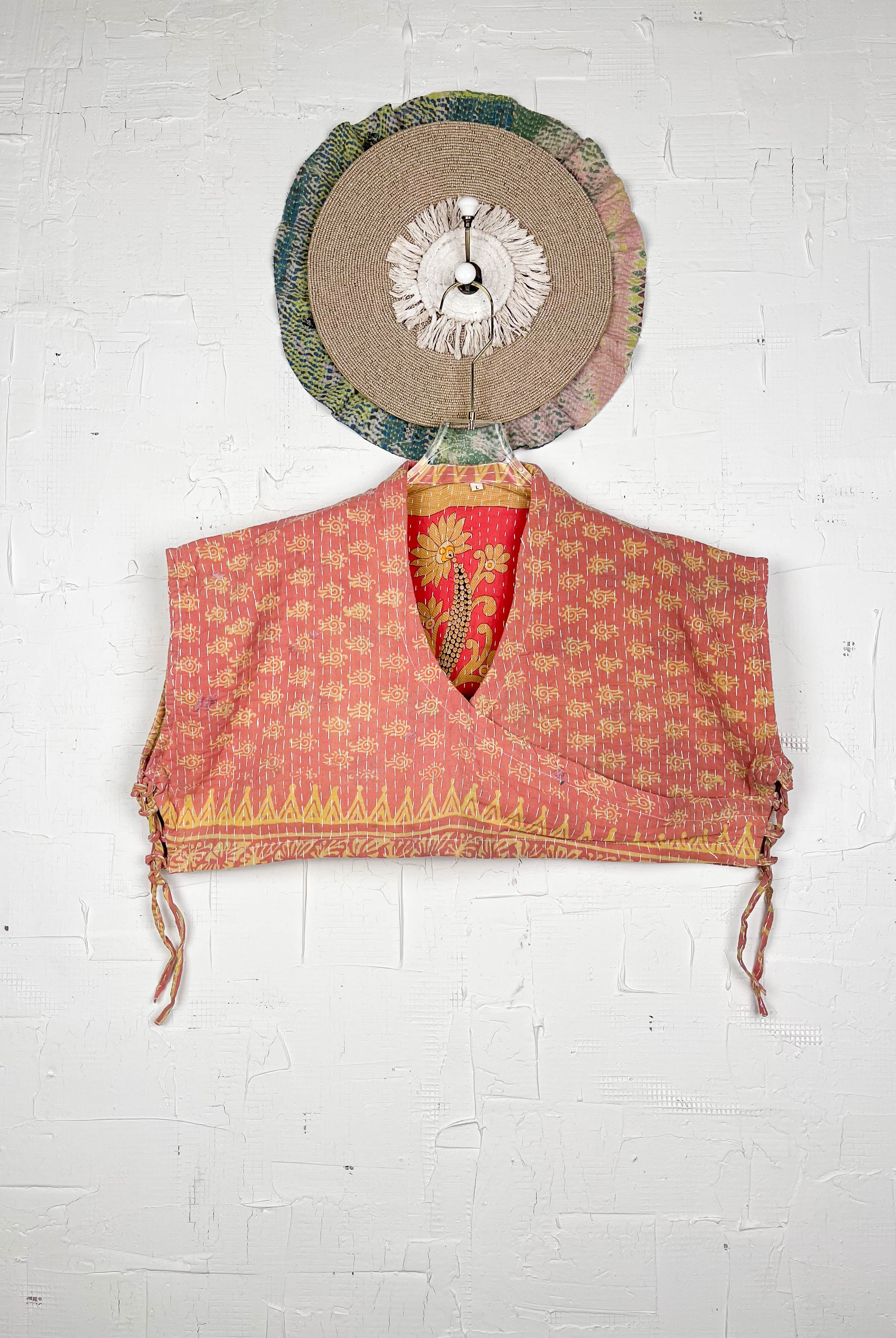 V-neck crop top - Love Protect Sustain