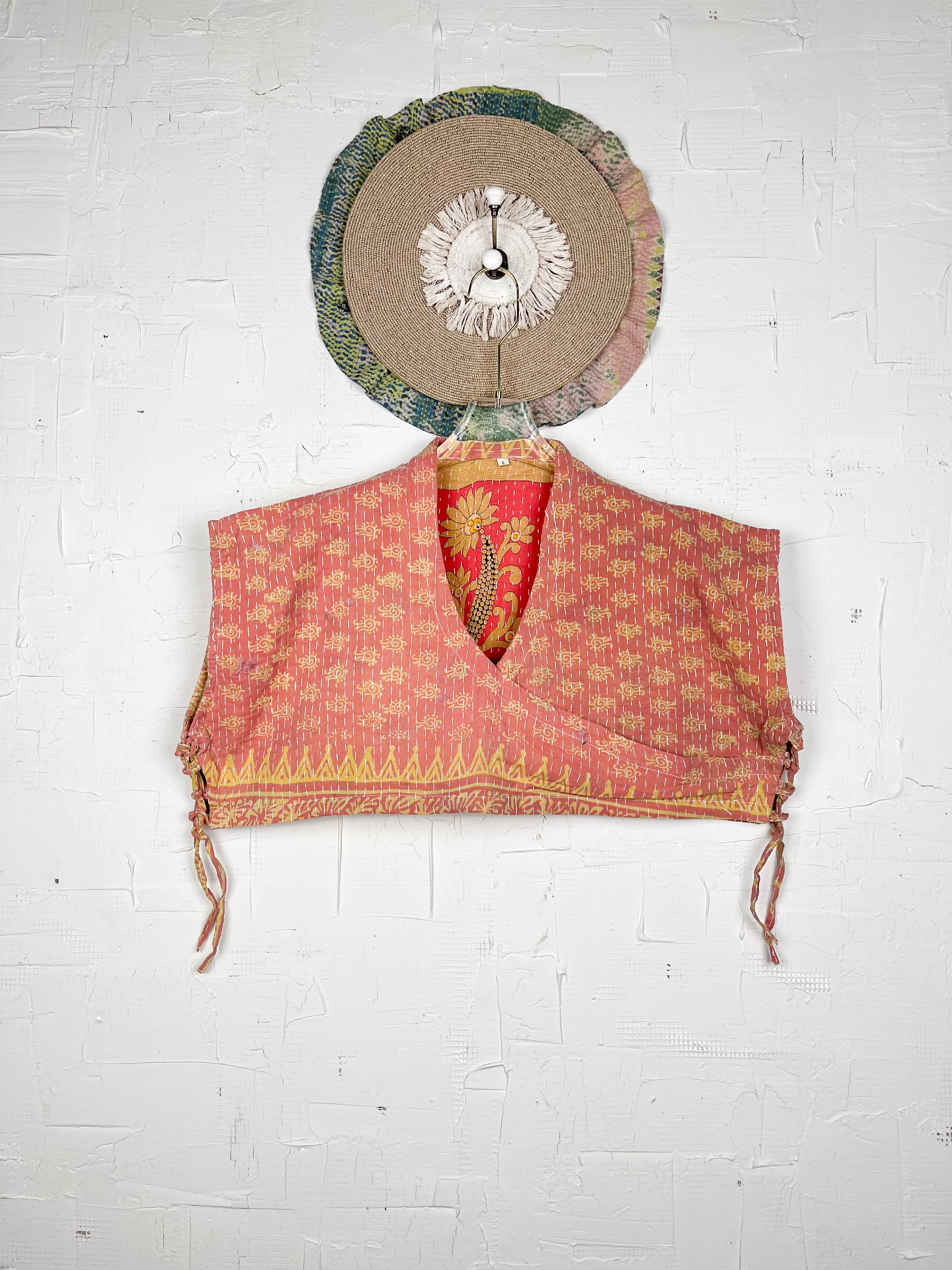 V-neck crop top - Love Protect Sustain