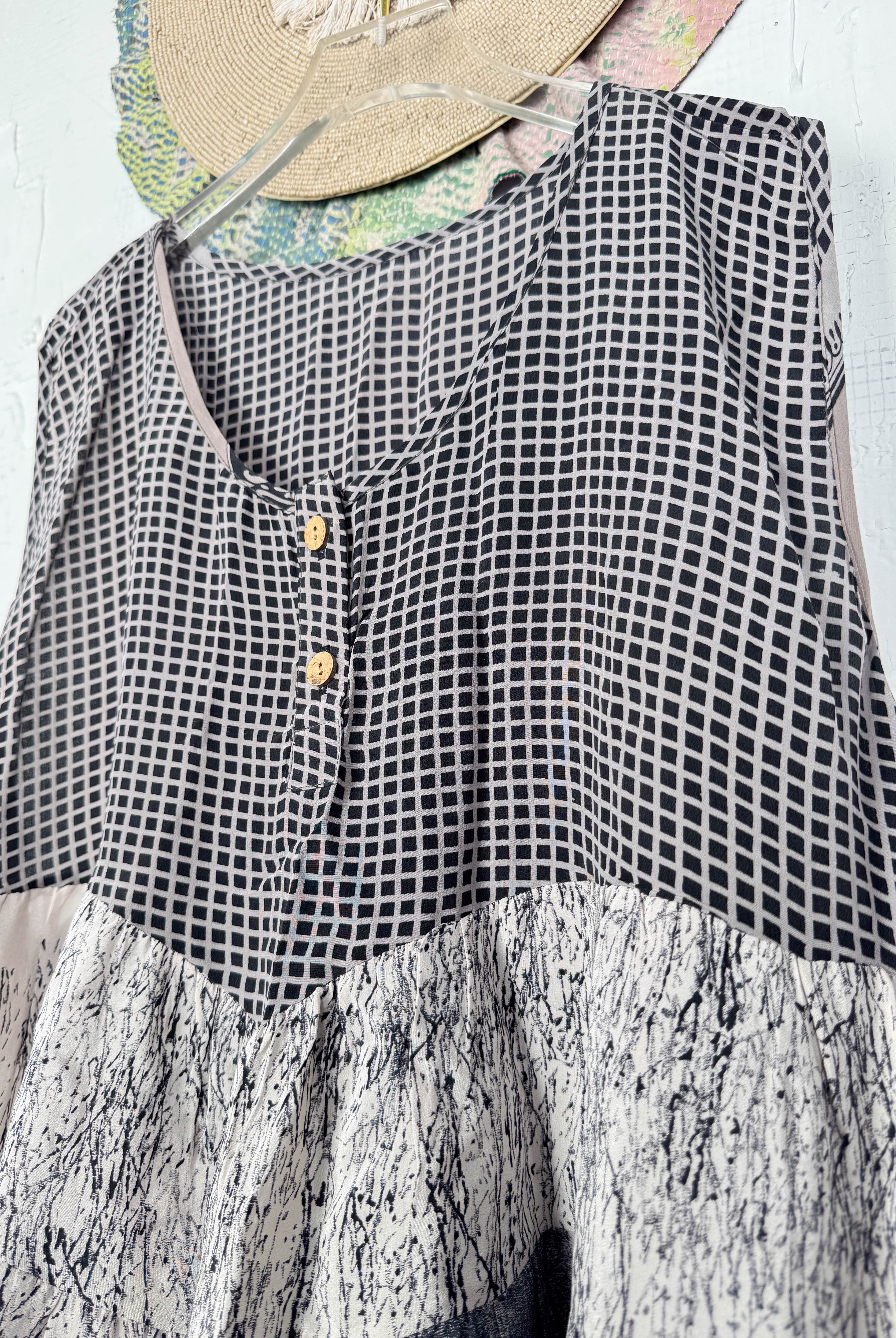 Vintage patchwork silktop - Love Protect Sustain