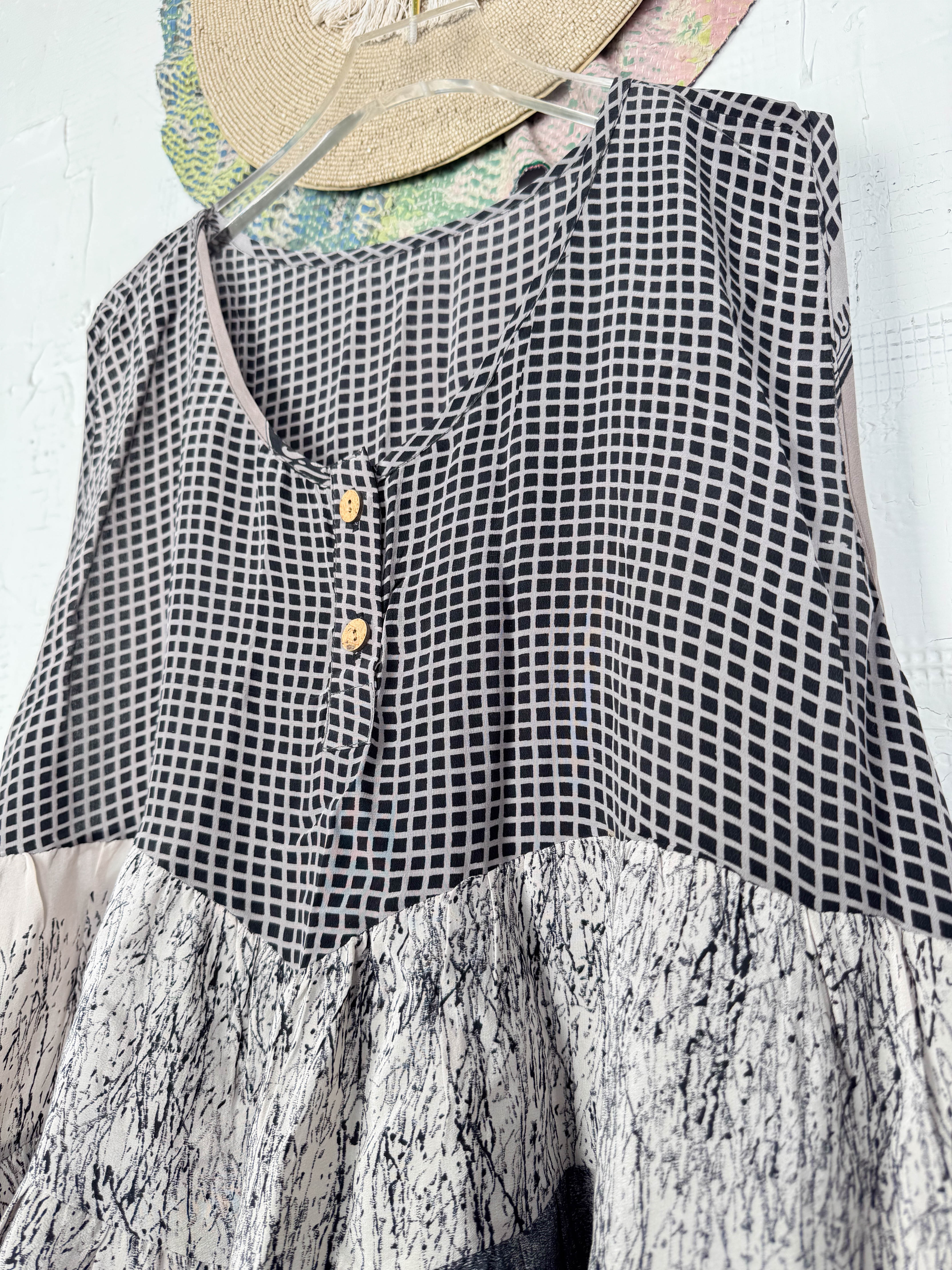 Vintage patchwork silktop - Love Protect Sustain