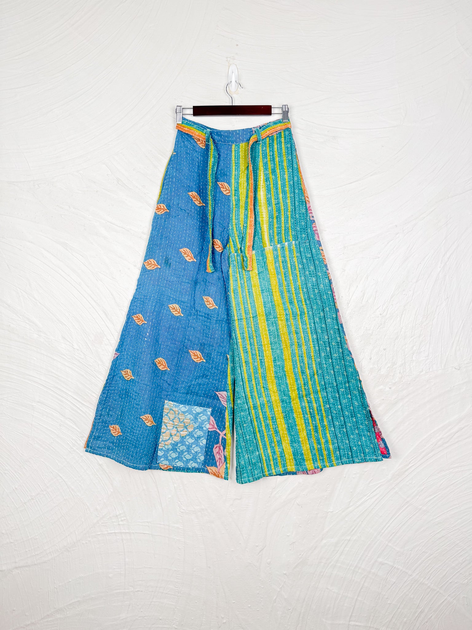 Yoga kantha pants - Love Protect Sustain