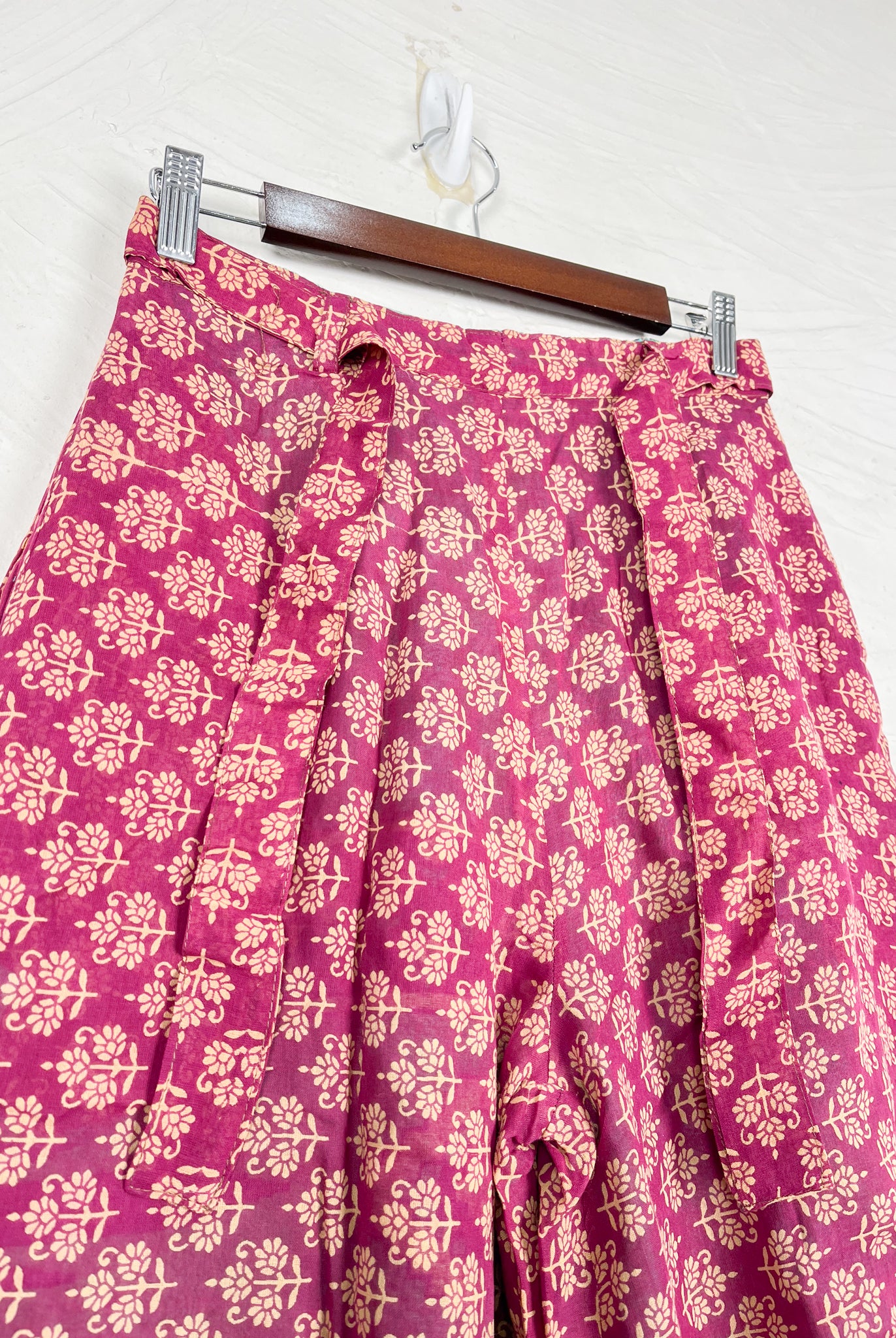 cotton sustainable pants - Love Protect Sustain