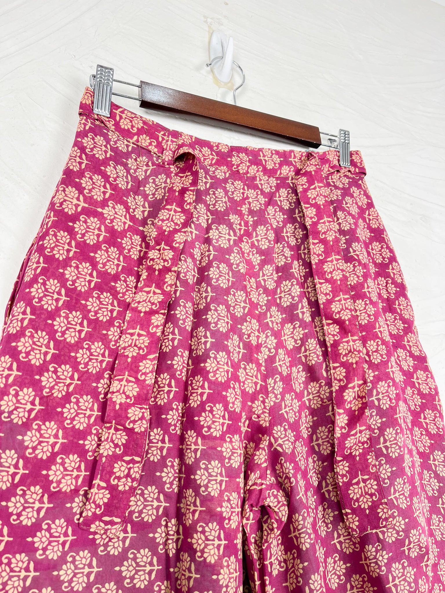 cotton sustainable pants - Love Protect Sustain