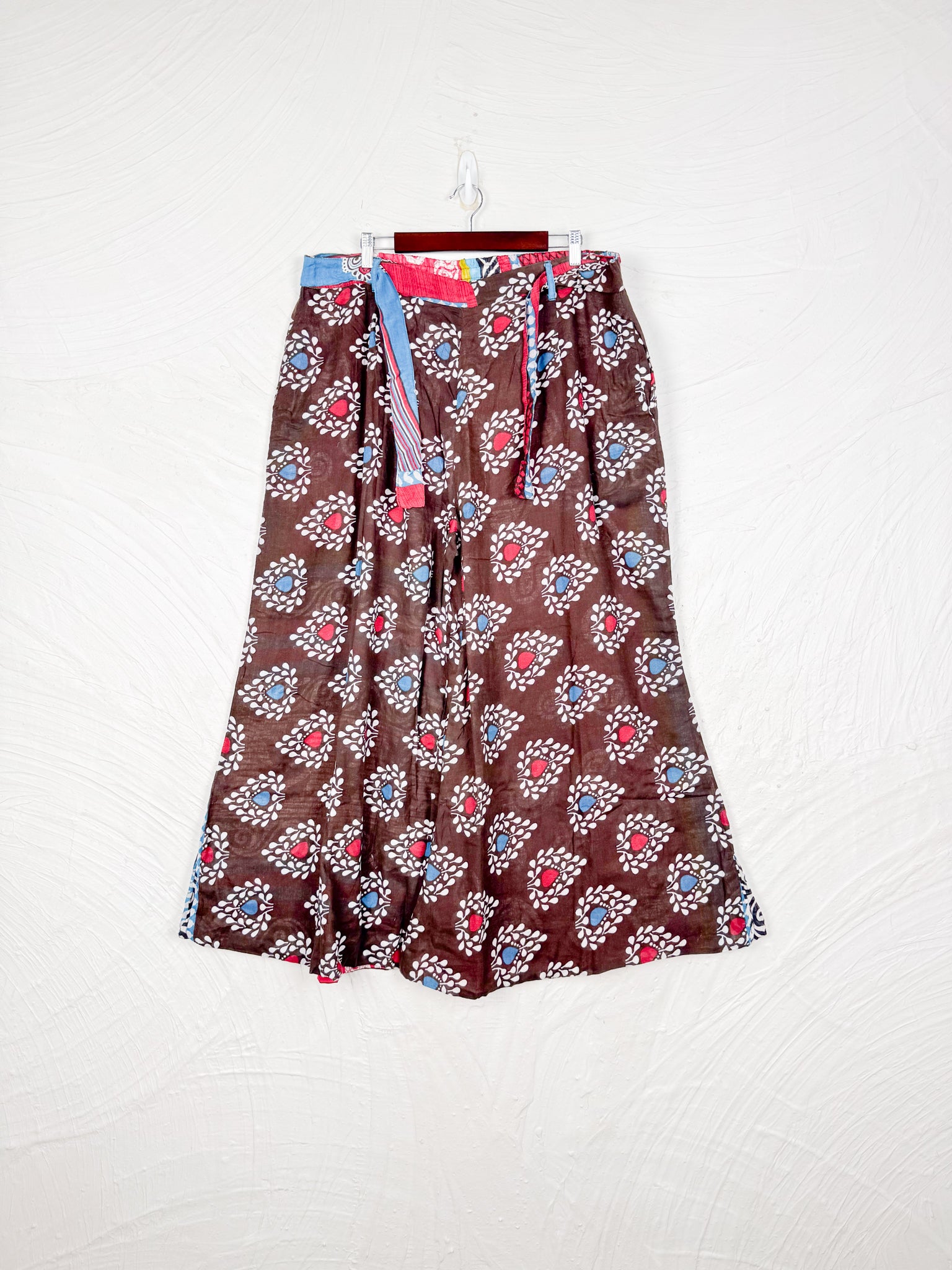 floral brown pants - Love Protect Sustain
