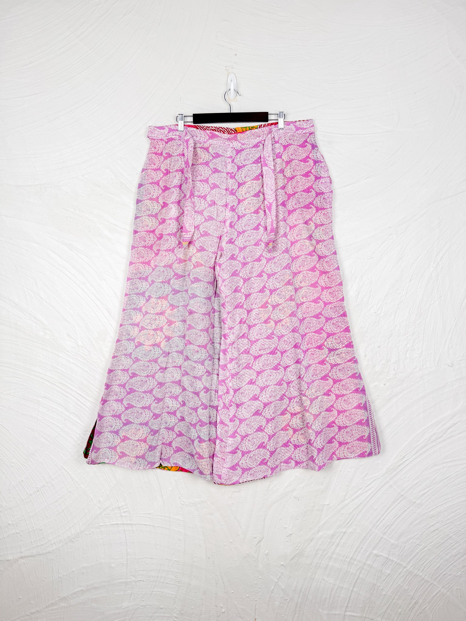 leaf print pants - Love Protect Sustain