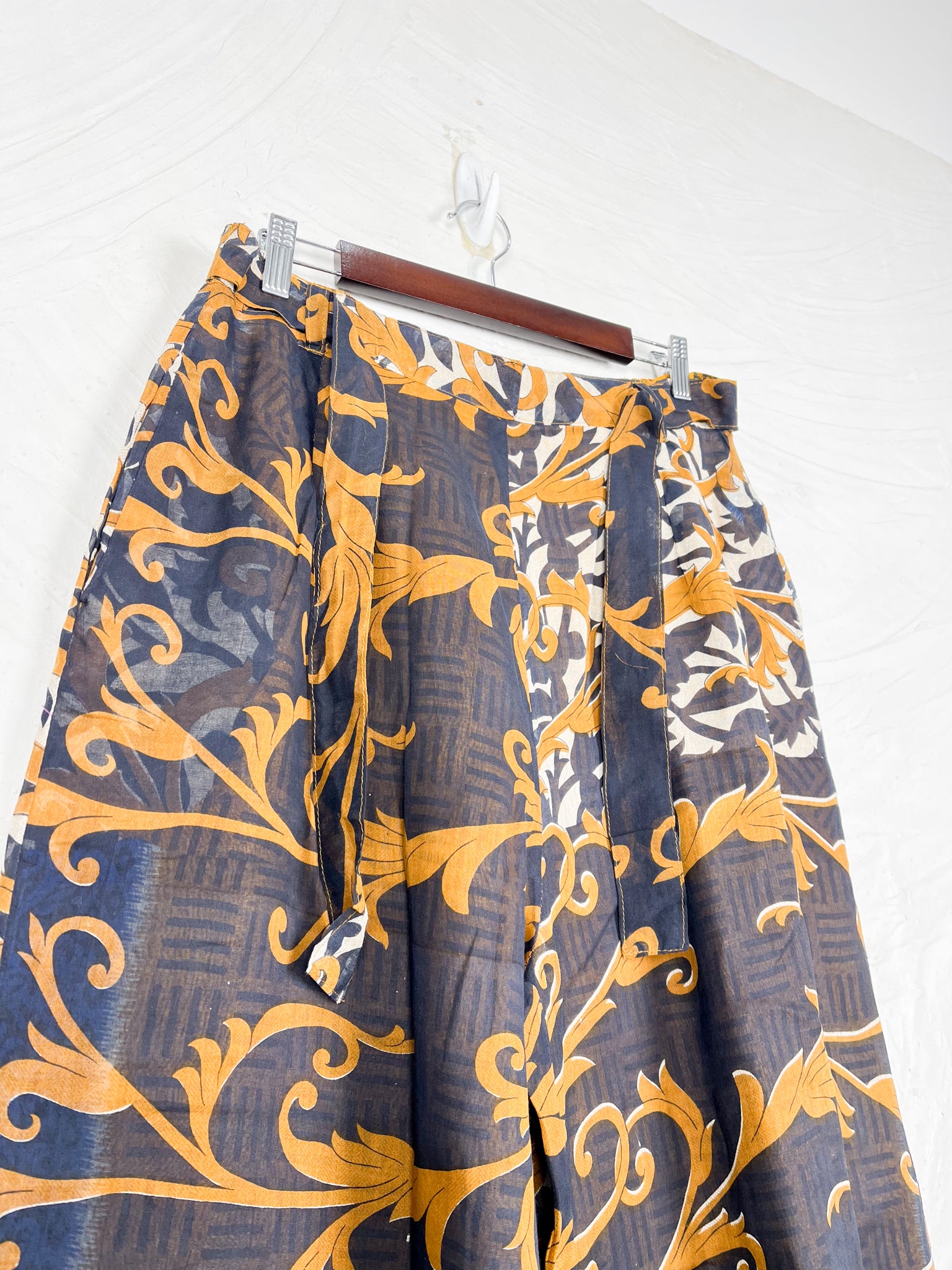 sustainable cotton pants - Love Protect Sustain