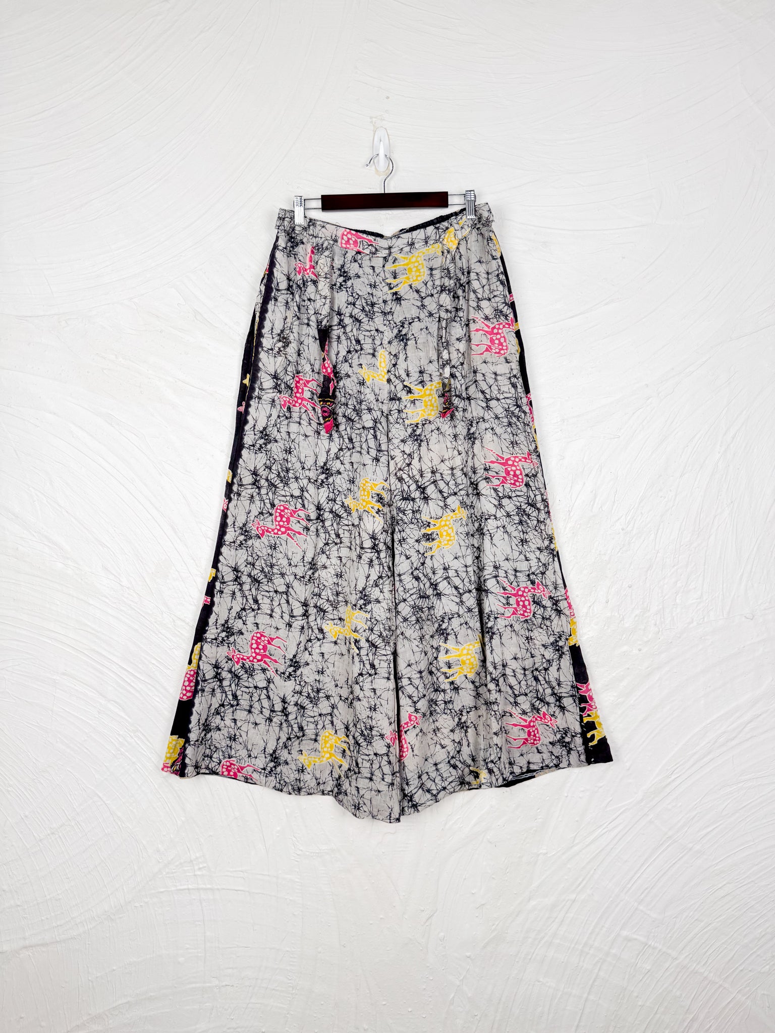 vintage print black pant - Love Protect Sustain