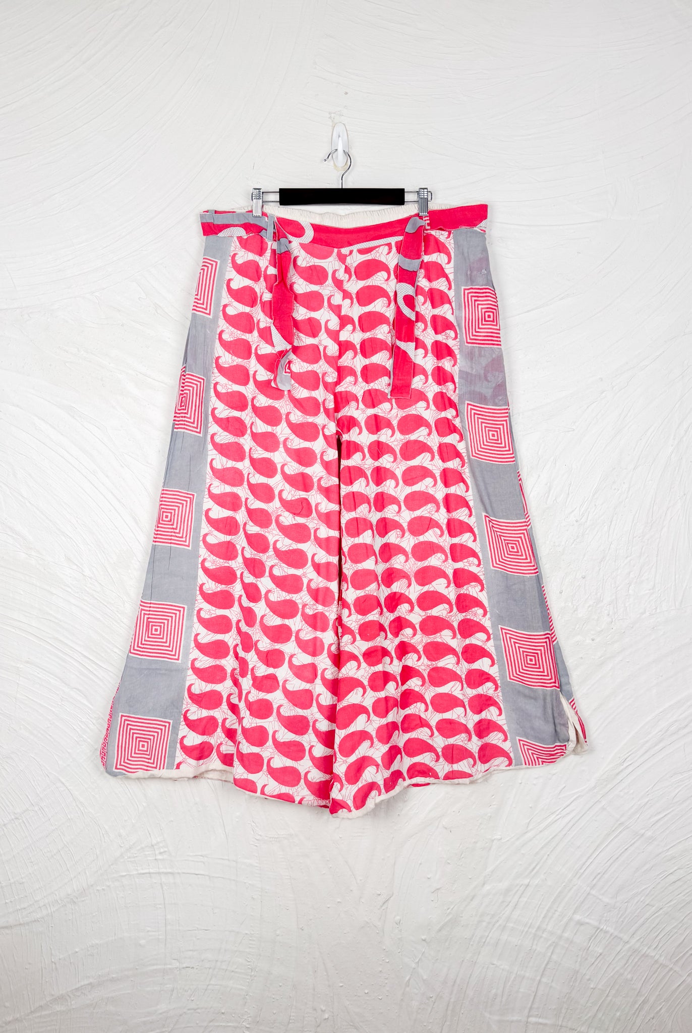 women reversible pants - Love Protect Sustain