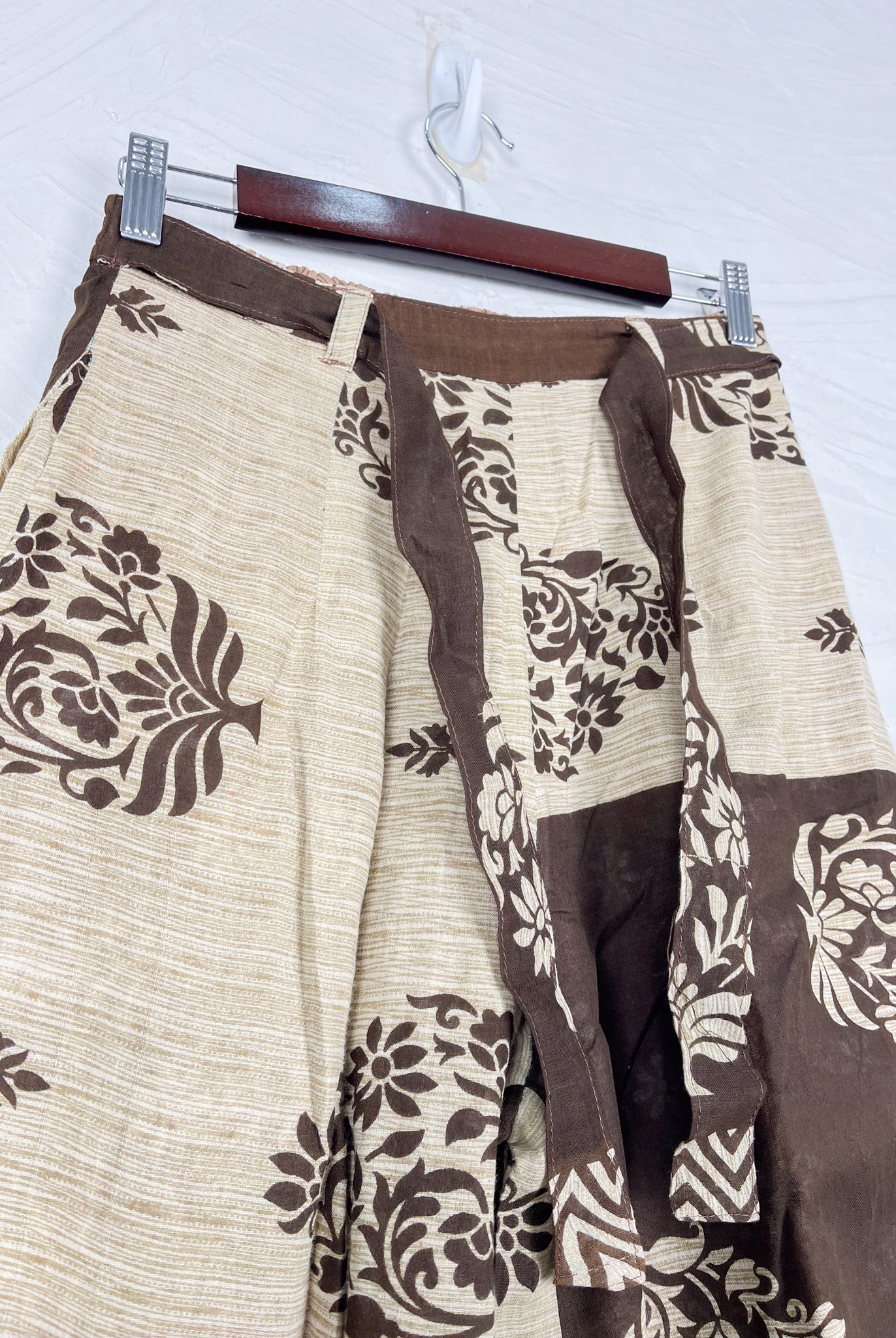 women sustainable pants - Love Protect Sustain