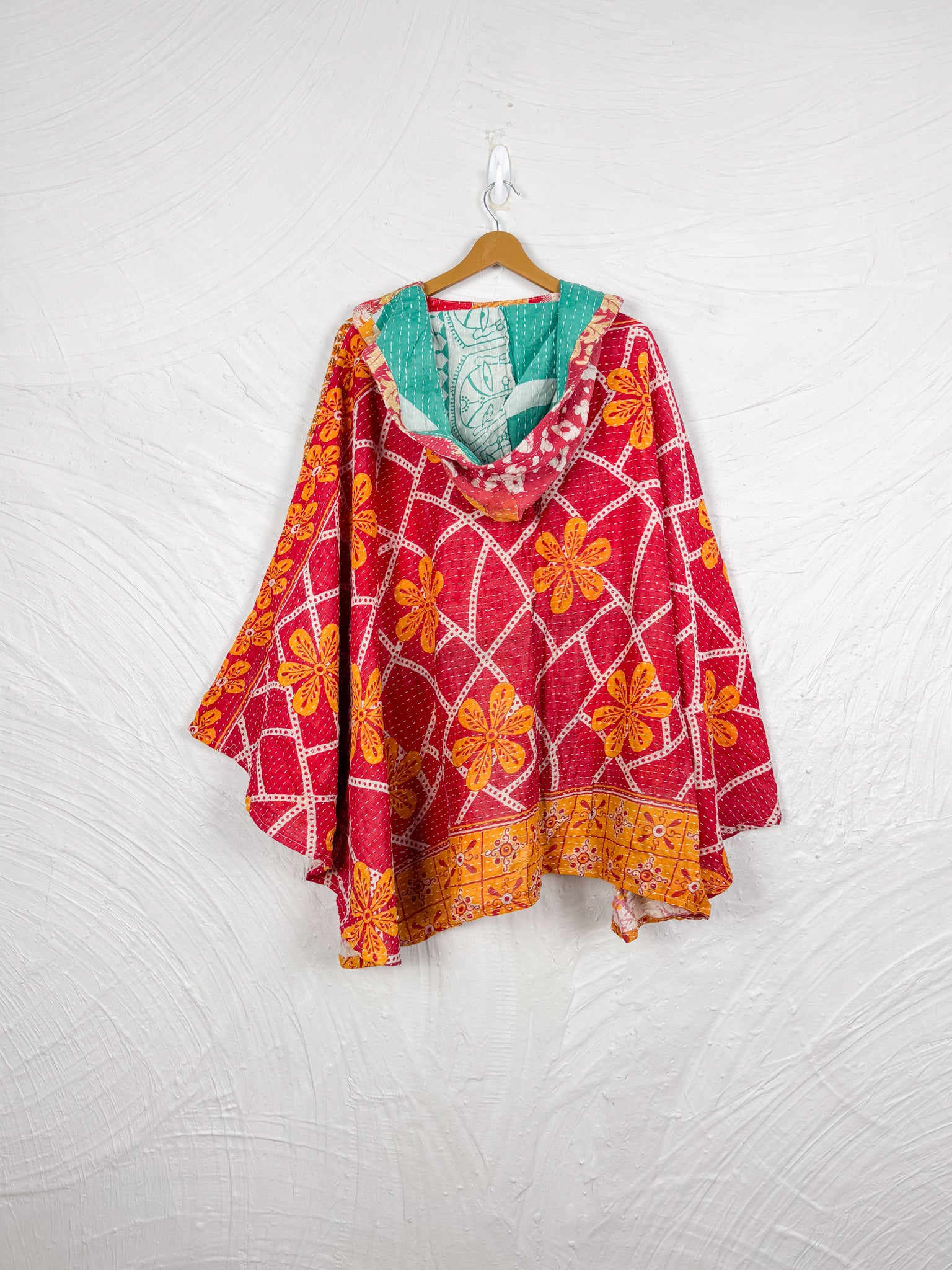 Bohemian kantha poncho - Love Protect Sustain