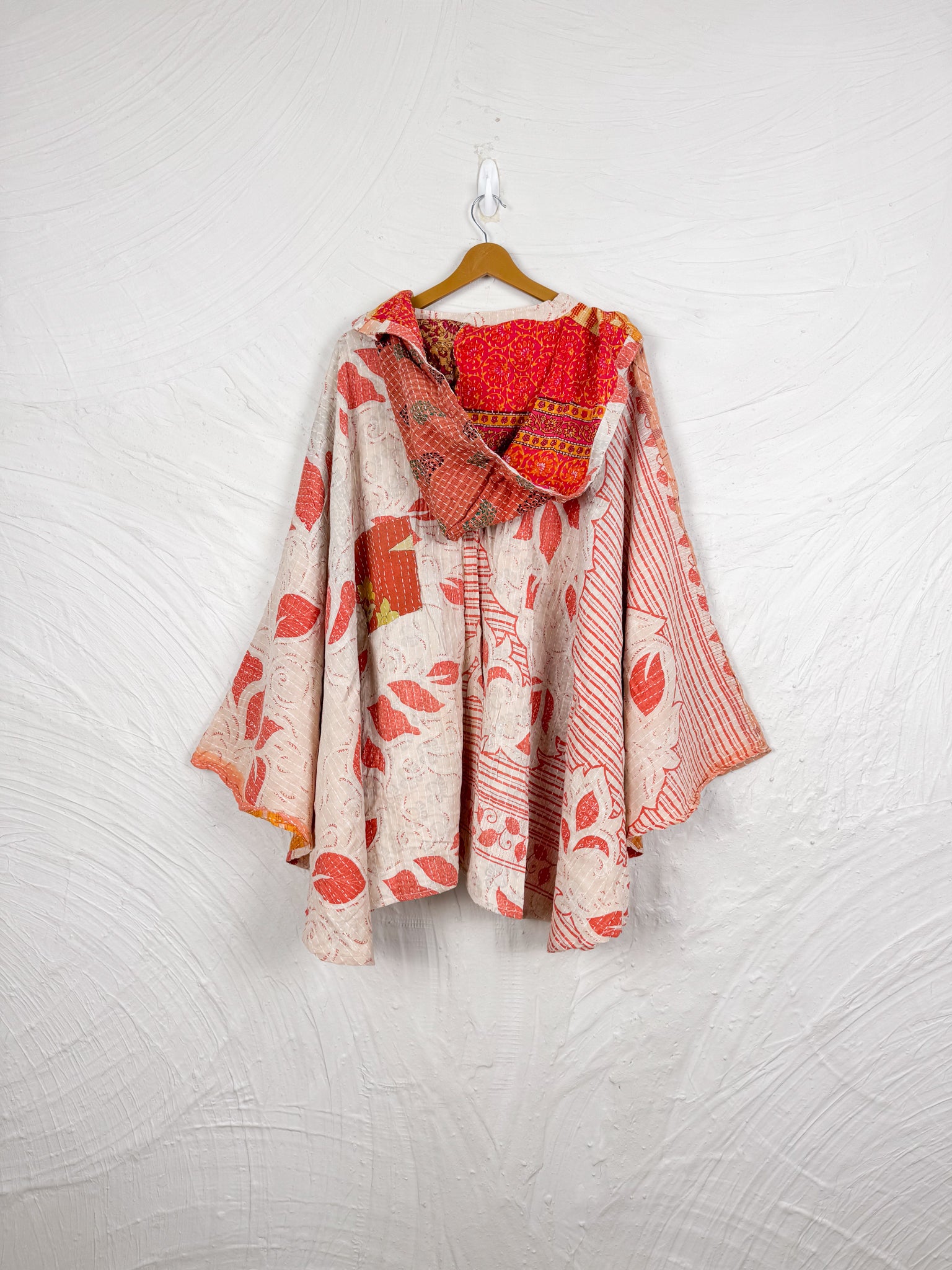 Patchwork kantha poncho - Love Protect Sustain