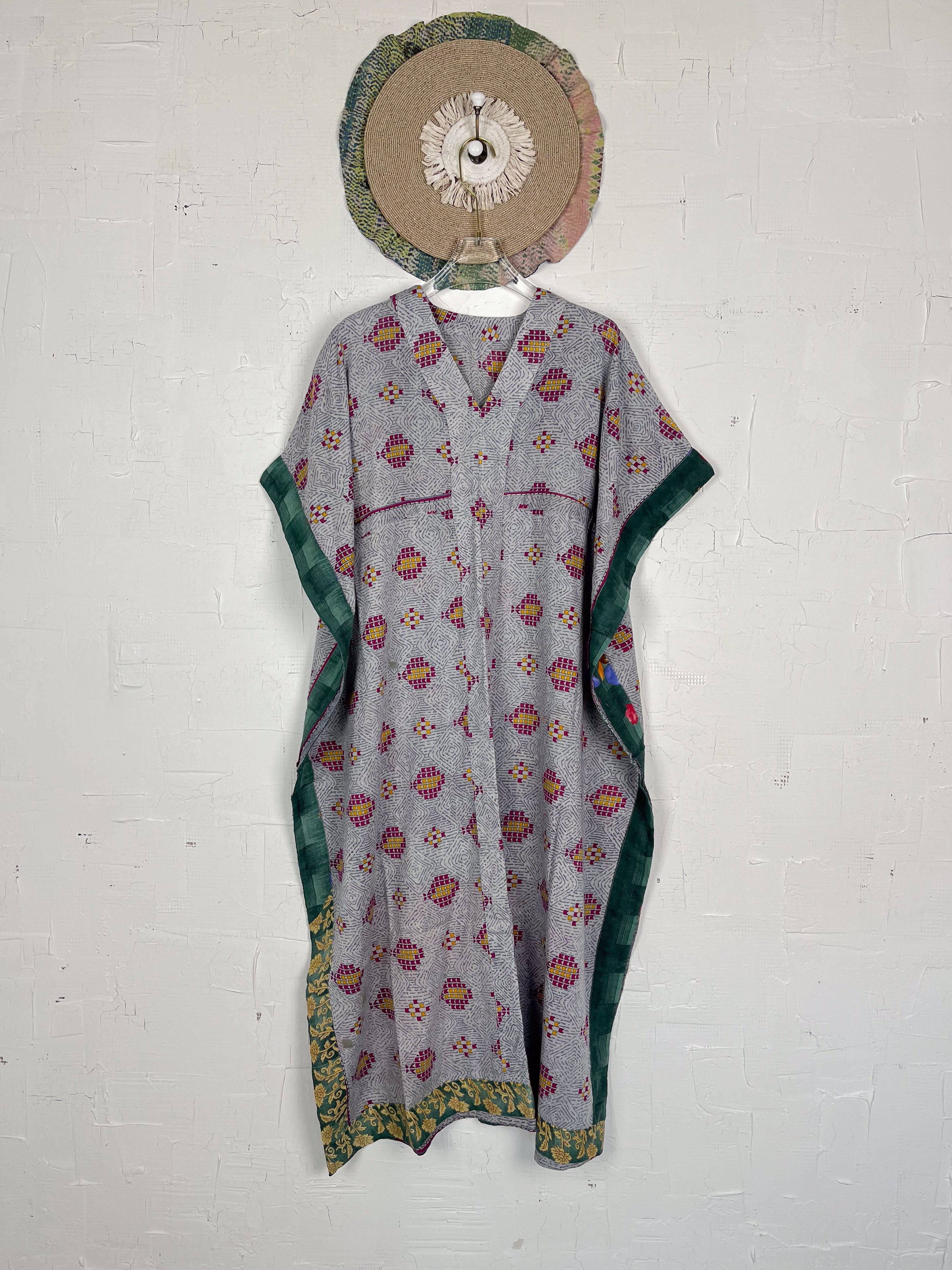 Relaxed fit kaftan - Love Protect Sustain