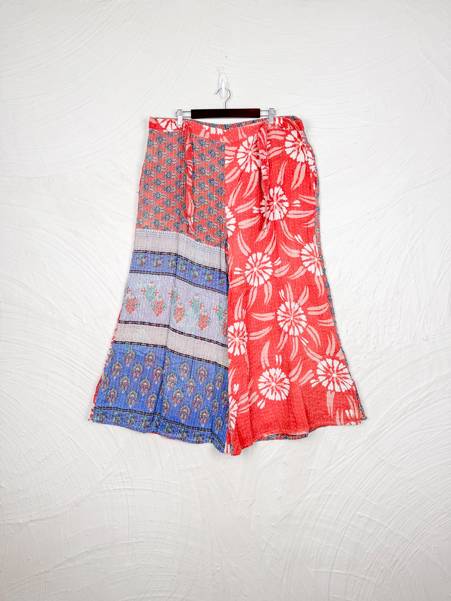 Tiewais tKantha pants - Love Protect Sustain