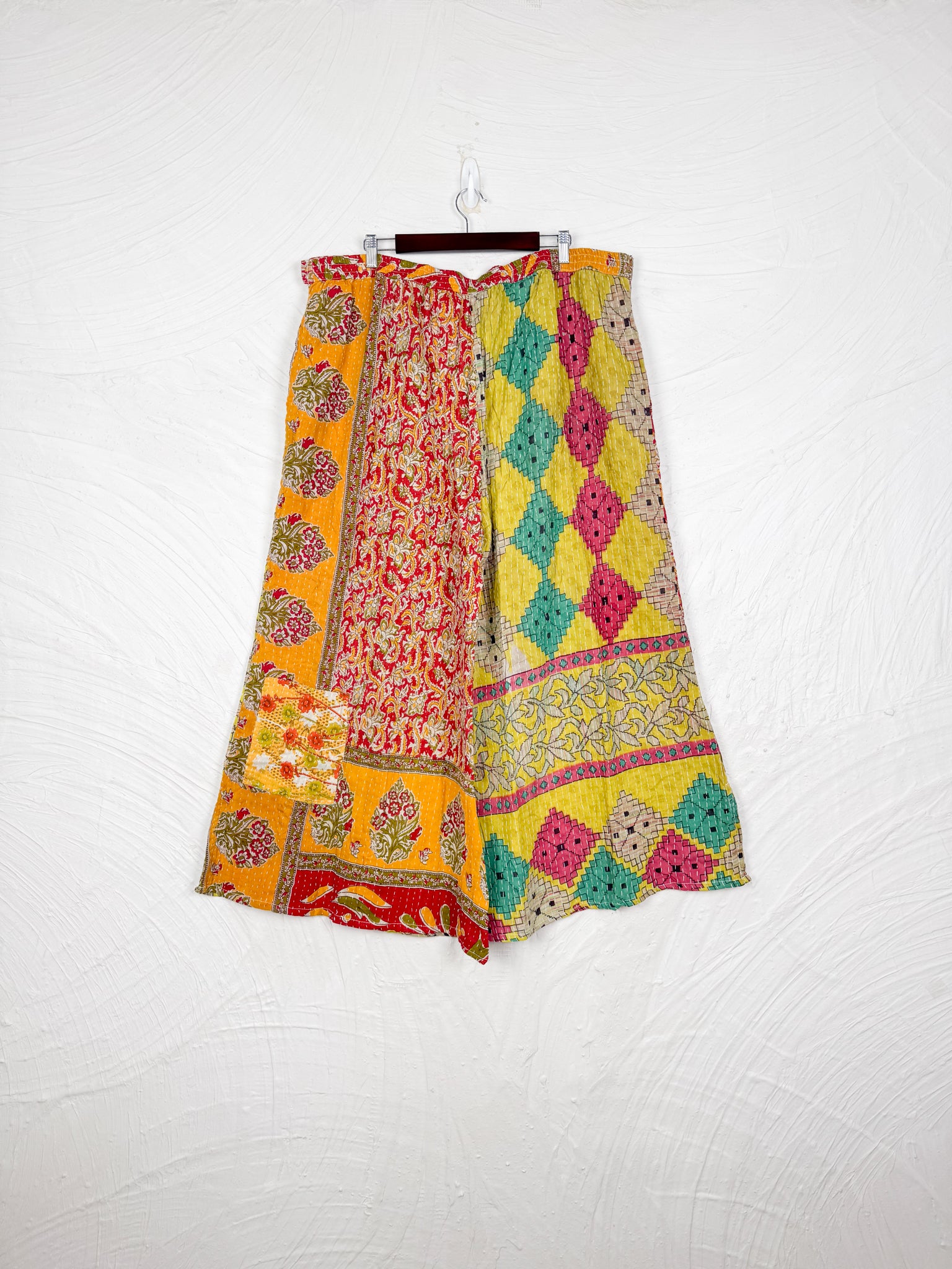 Travel Kantha pants - Love Protect Sustain